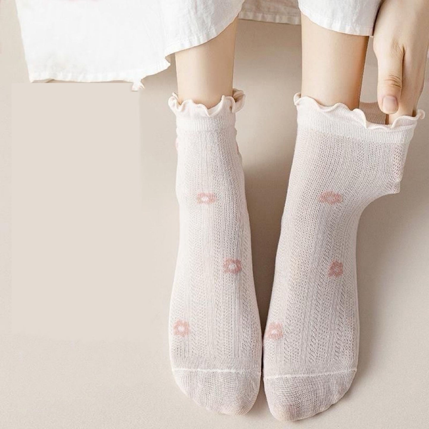 5-Pair Set Ruffle Ankle Socks with Floral Embroidery and Breathable Knit Design for Flats or Mary Janes