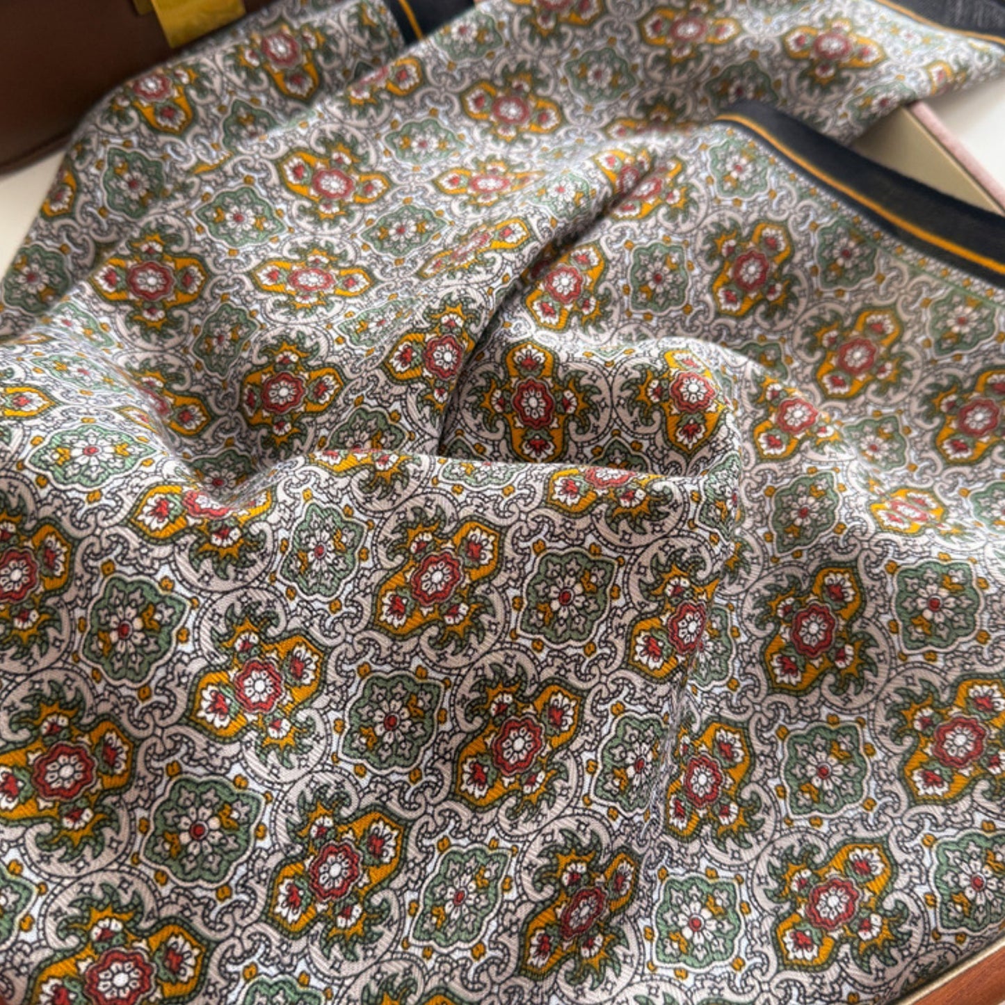 Vintage Floral Print Square Scarf Lightweight Fashion Neck Hair and Handbag Accessory 26.8¡Á26.8 Inches
