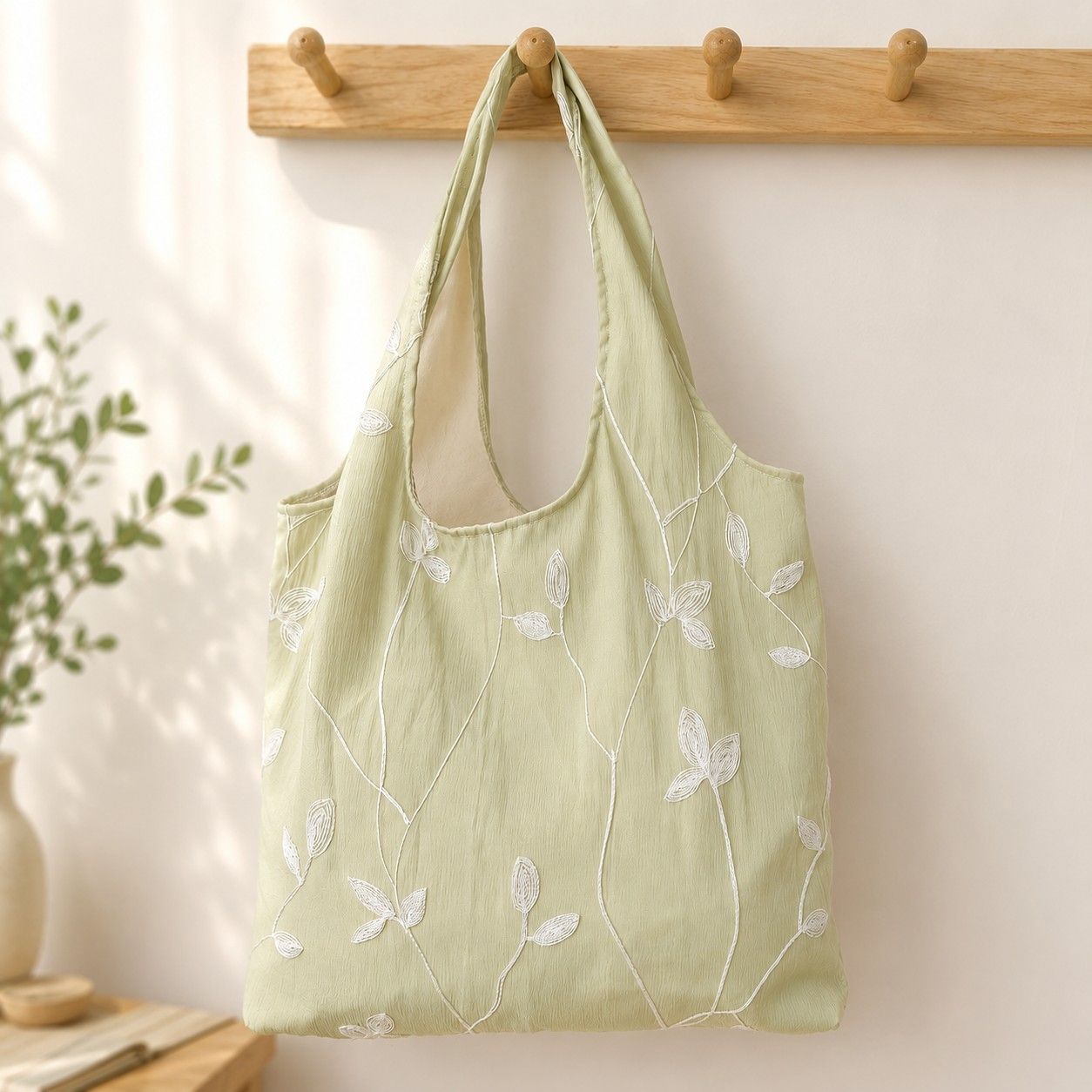 Embroidered Leaf Shoulder Tote Bag Lightweight Foldable Everyday Bag for Women