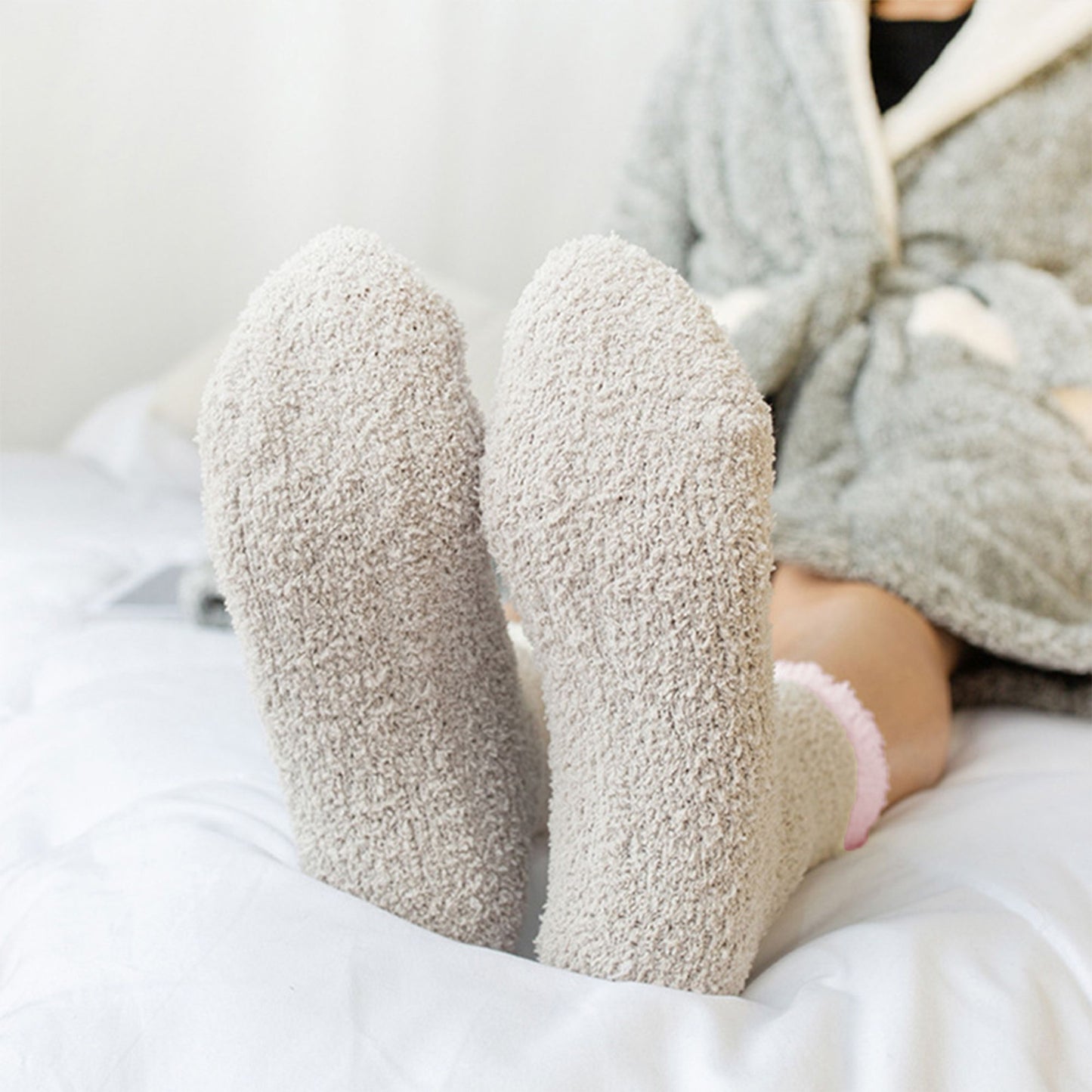 4-Pair Plush Cozy Fuzzy Socks with Contrast Cuffs for Winter Indoor Warmth