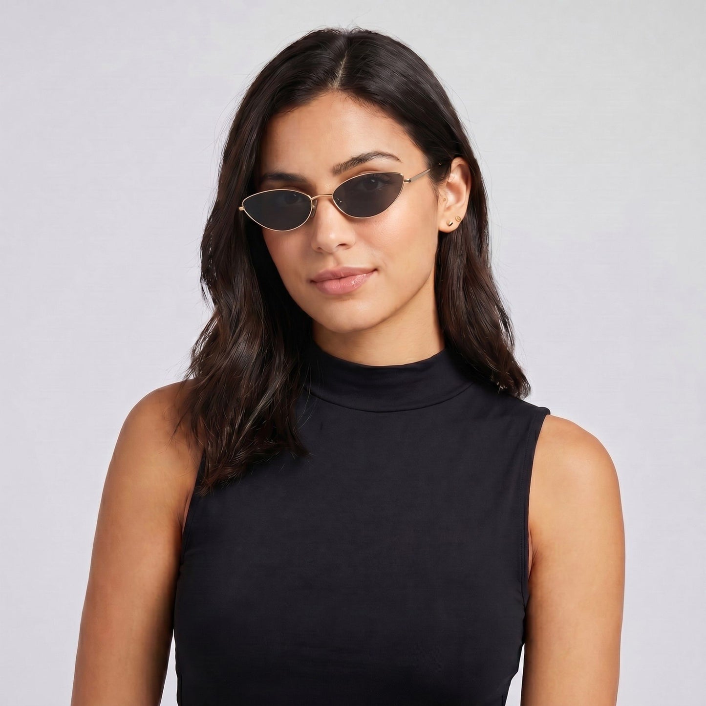 Sleek Cat-Eye Sunglasses with Slim Metal Temples and Stylish Lenses