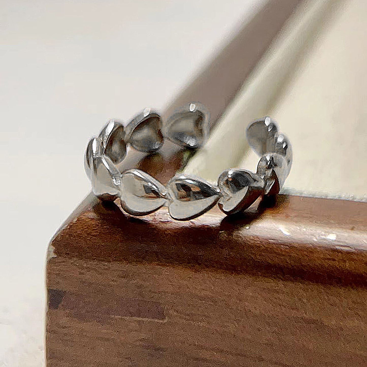 Women's Dainty Stackable Heart-Shaped Statement Ring for Daily & Romantic Styling