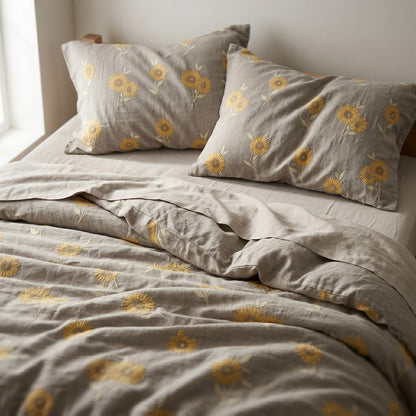 4-Piece Cotton Bedding Set with Sunflower Print Duvet Cover, Pillowcases, and Flat Sheet for a Bright and Cozy Bedroom