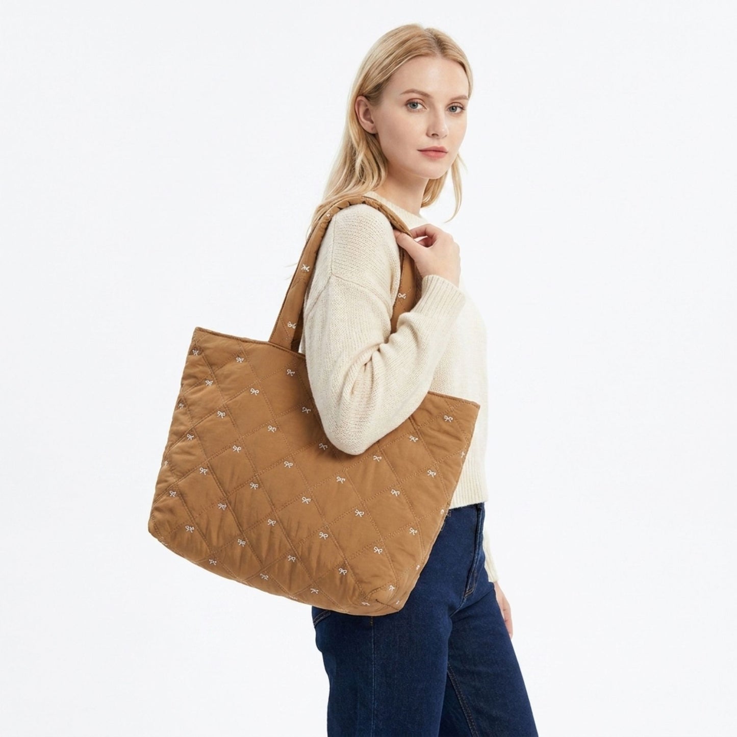 Quilted Tote Bag Large Capacity Shoulder Bag with Bow Embroidery and Magnetic Closure