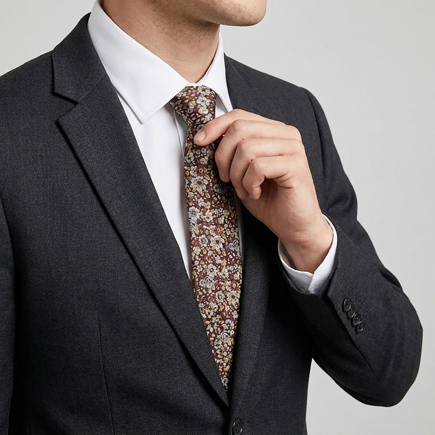 Men's Paisley Tie Gift Set with Matching Pocket Square Cufflinks and Silver Tie Clip