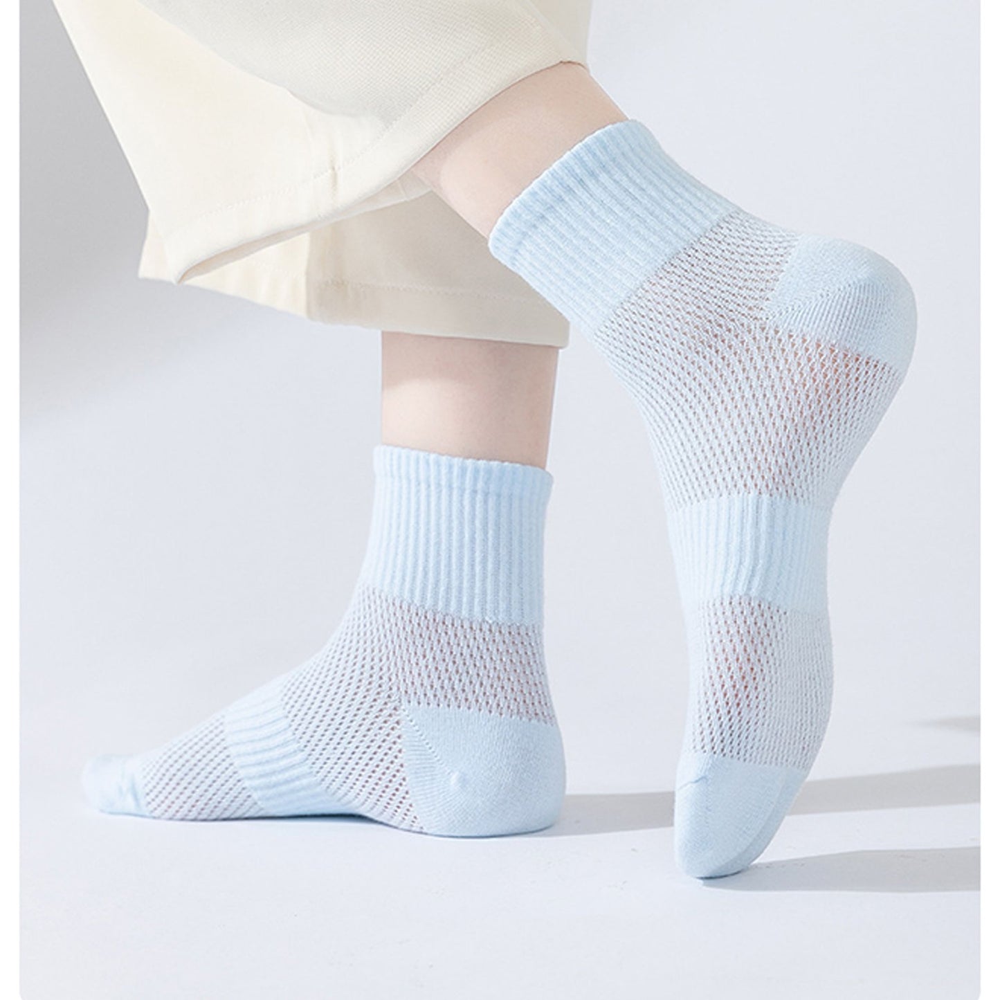 Womens Lightweight Breathable Ankle Socks 5-Pack Cushioned Sole Mesh Texture Soft Stretch Comfort Fit