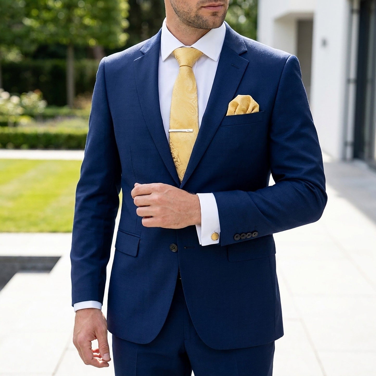 Men's Paisley Floral Tie Gift Set with Matching Pocket Square Cufflinks and Silver Tie Clip