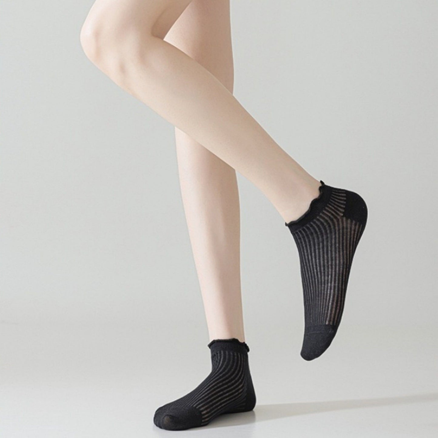 Ribbed Ankle Socks with Ruffle Lettuce Trim Cuff Soft Breathable Knit 3-Pack