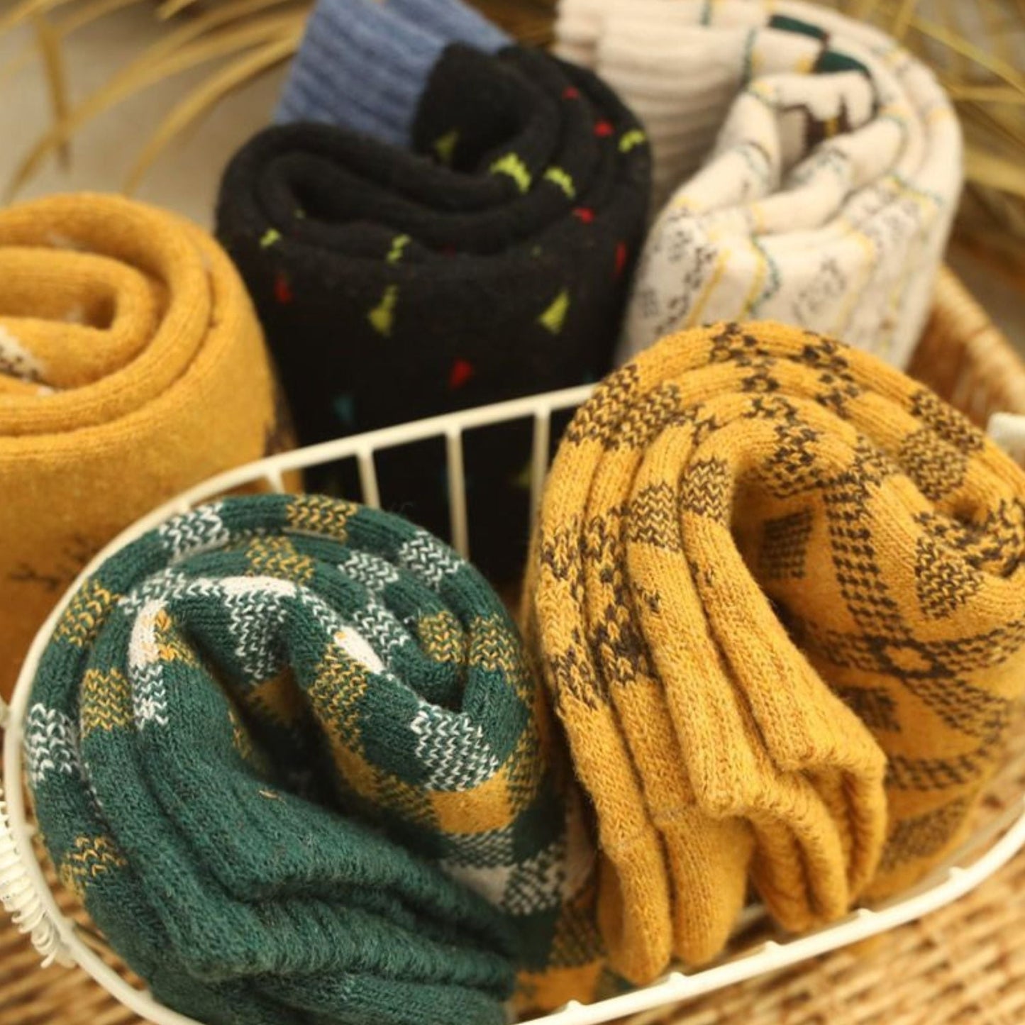 Women's 5-Pack Assorted Patterned Thick Knit Socks with Plaid and Holiday Prints