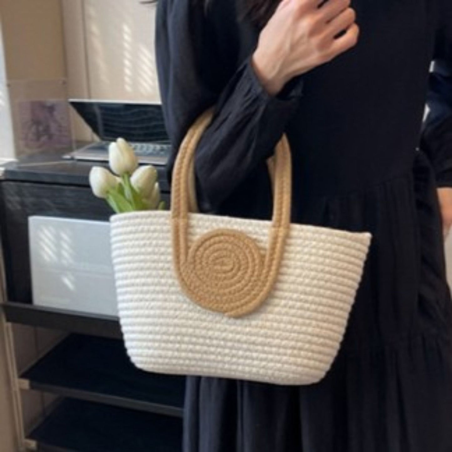 Woven Cotton Rope Handbag Open Top Handbag for Casual and Everyday Use