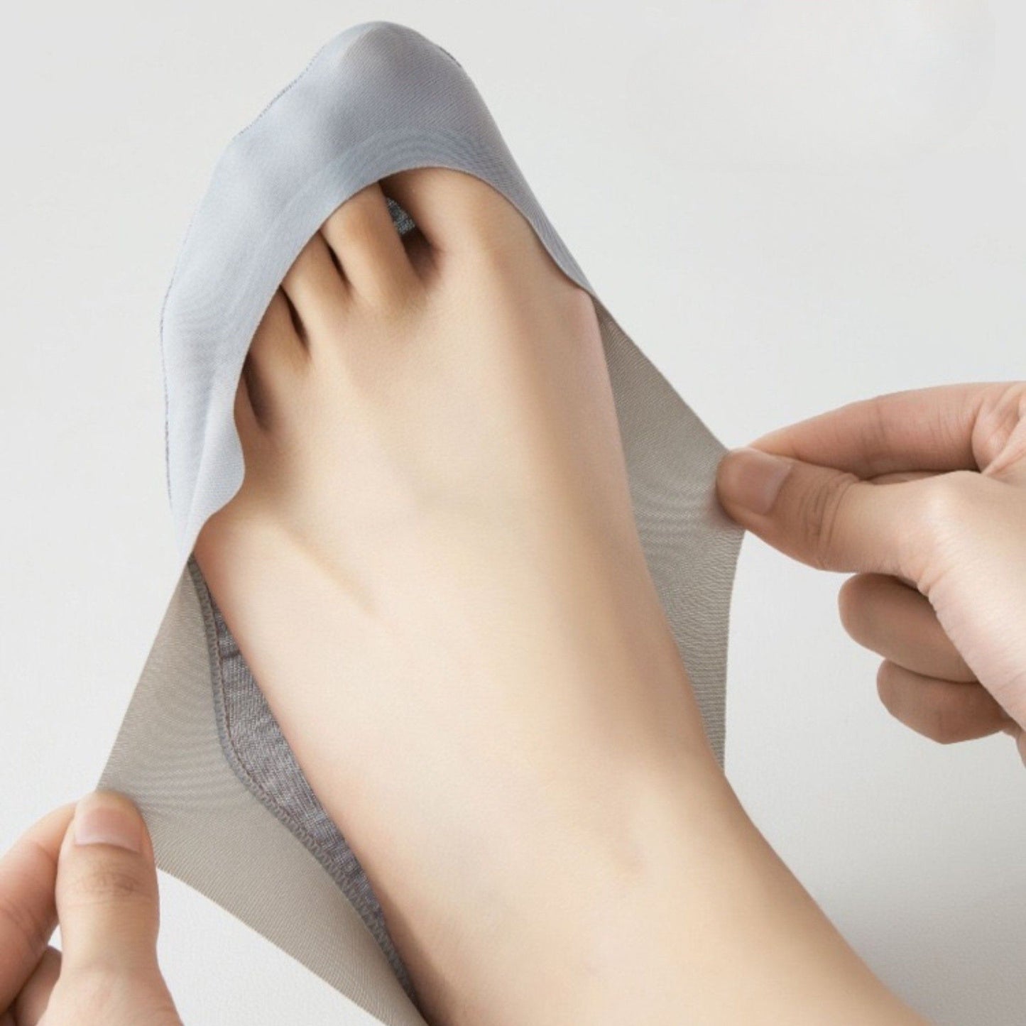 Ultra Low Cut No Show Socks with Anti-Slip Silicone Grip and Seamless Toe Protection 4-Pack