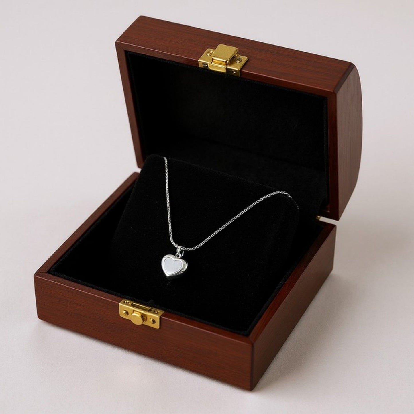 Open Heart Pendant Necklace Minimalist Outline Heart Chain Jewelry