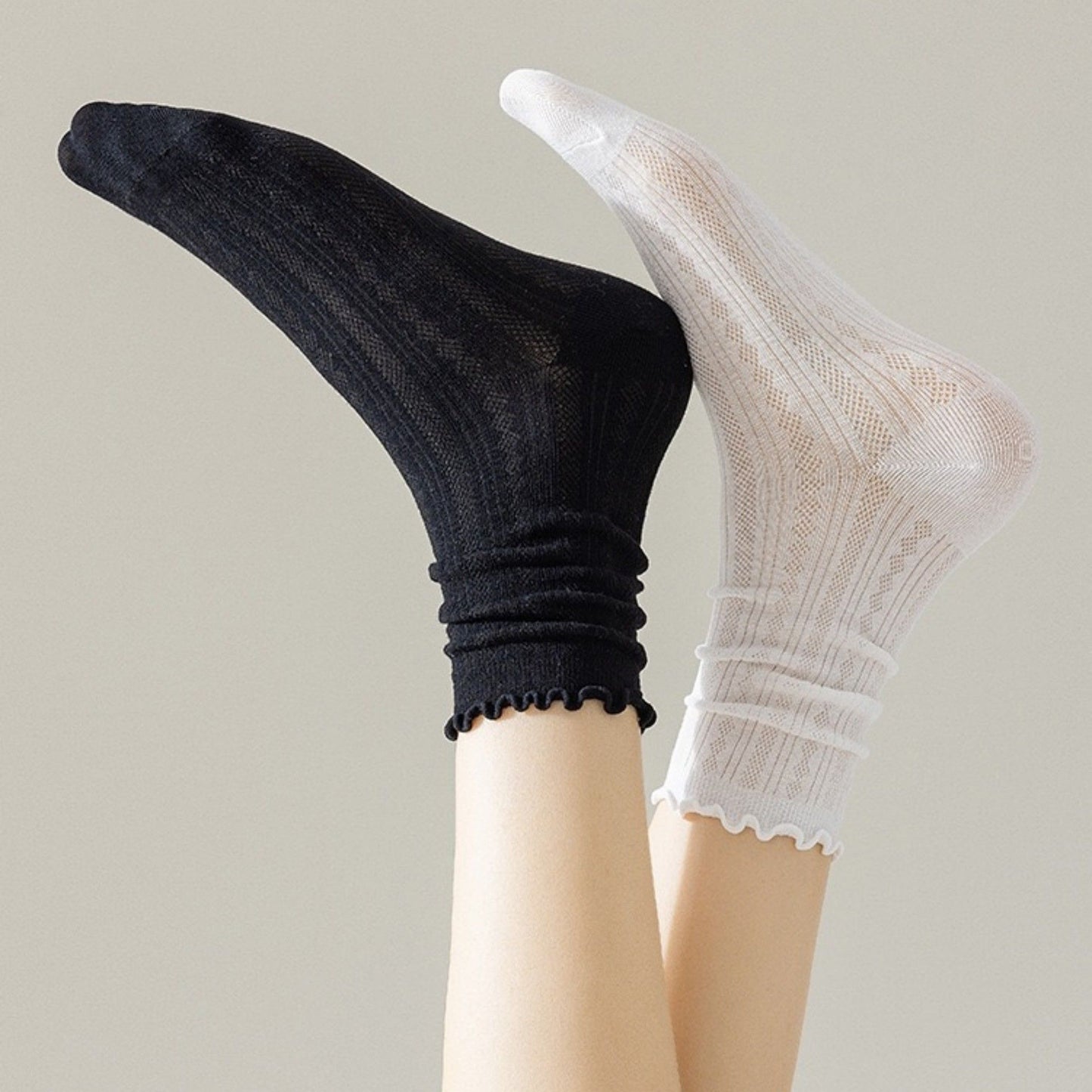 Ribbed Crew Socks with Ruffle Lettuce Trim Soft Stretch Knit Comfortable Everyday 5-Pack