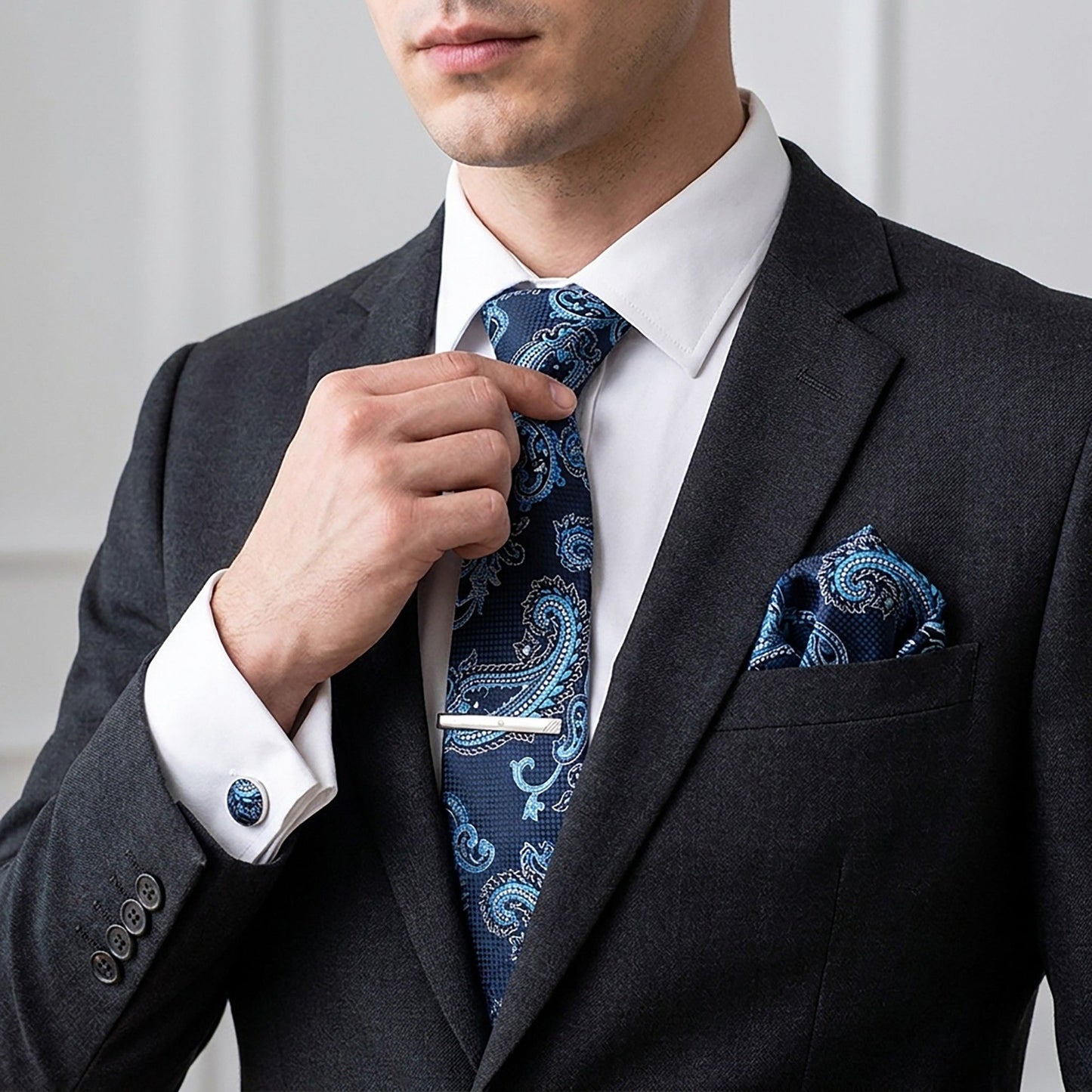 Men's Floral Pattern Tie Gift Set with Matching Pocket Square Cufflinks and Silver Tie Clip