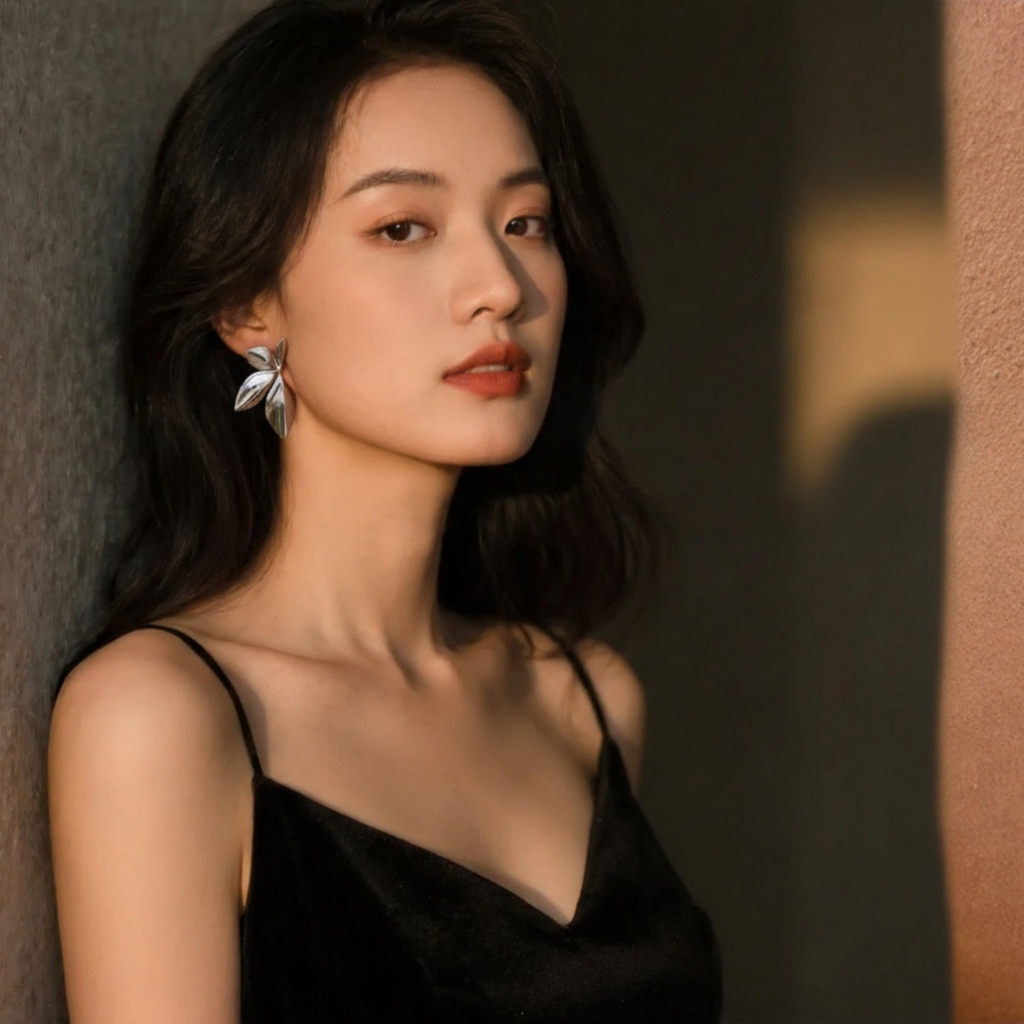 Women's Sculpted Leaf Drop Earrings with Polished Layered Petal Design and Bold Modern Silhouette for Statement Style