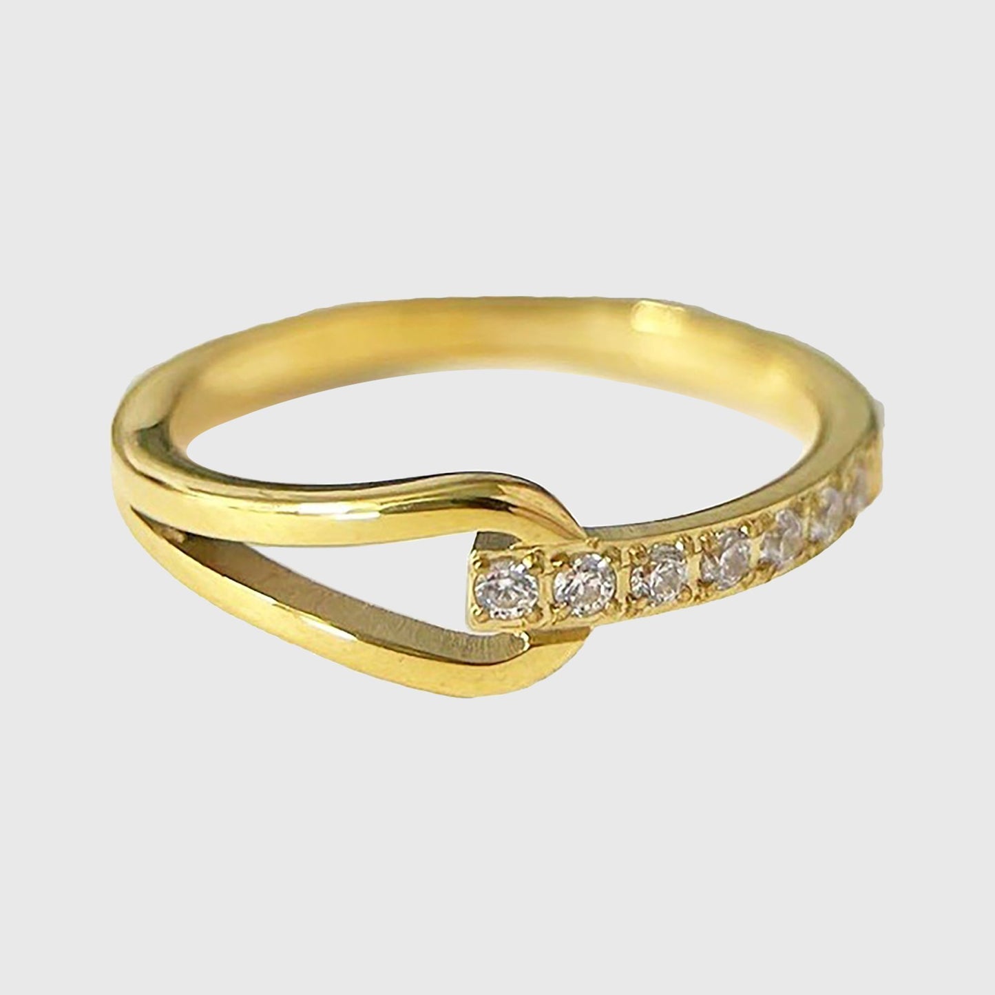 Women's Buckle Statement Ring with Cubic Zirconia - Twisted Band Sparkle Ring for Daily & Dressy Styling