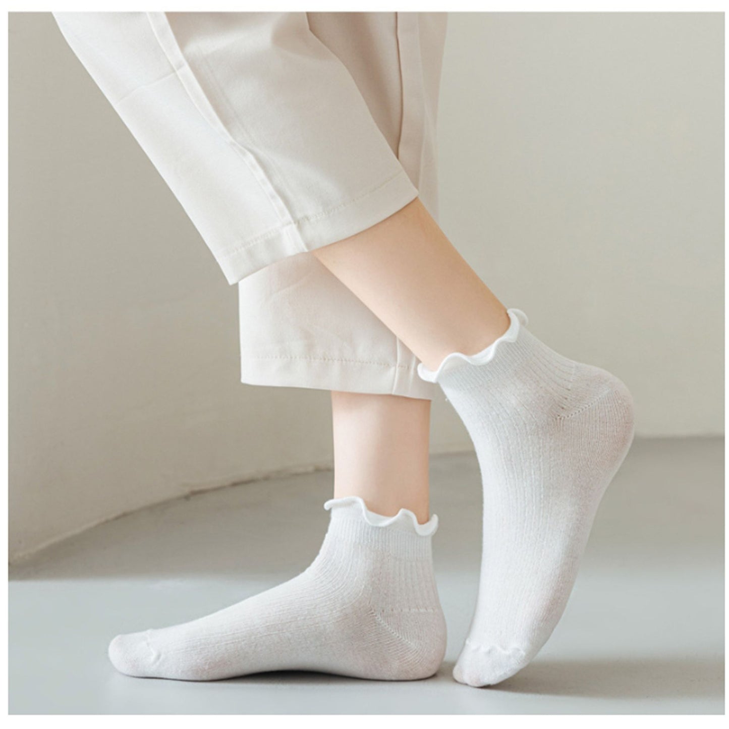 5-Pack Ribbed Ankle Socks with Ruffle Lettuce Trim Soft Stretch Cotton Cute Everyday Style