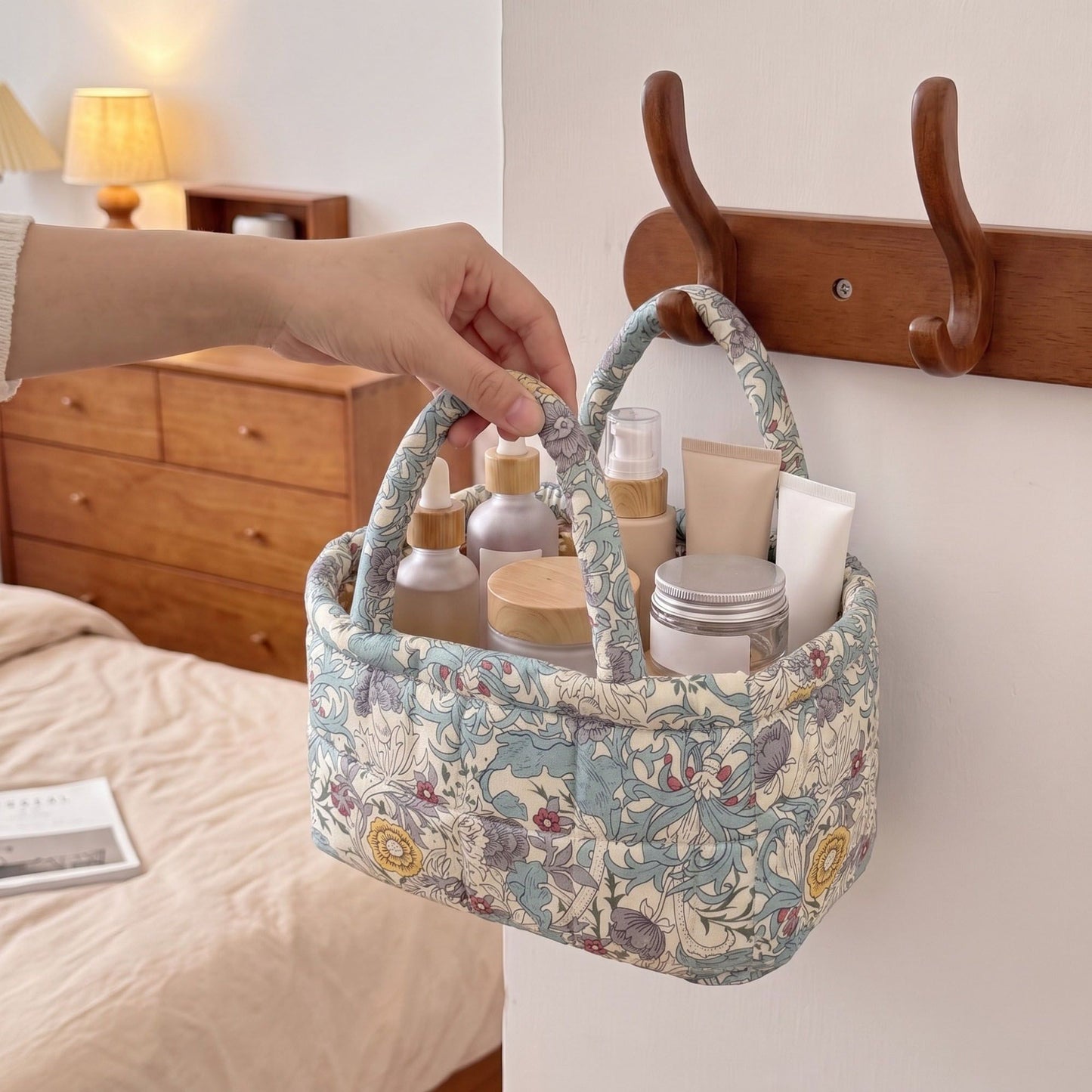 Floral Print Quilted Organizer Tote Bag with Multiple Pockets and Carry Handles