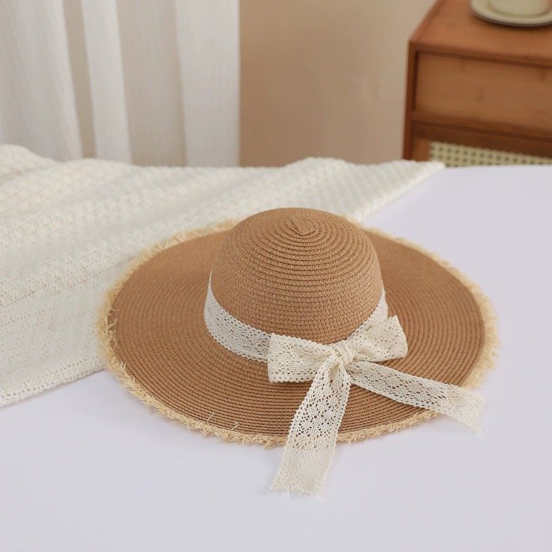 Wide Brim Straw Sun Hat with Lace Tie Breathable Summer Beach Floppy Hat