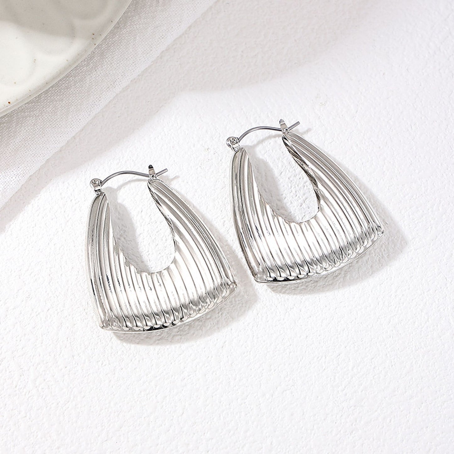 Women's Textured Geometric Hoop Earrings