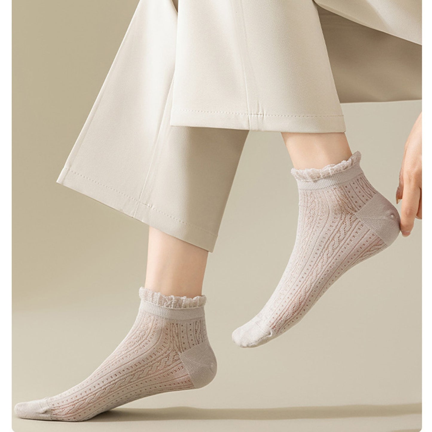 4-Pair Pack Breathable Lace Trim Ankle Socks with Open Knit Mesh Texture and Cotton Comfort