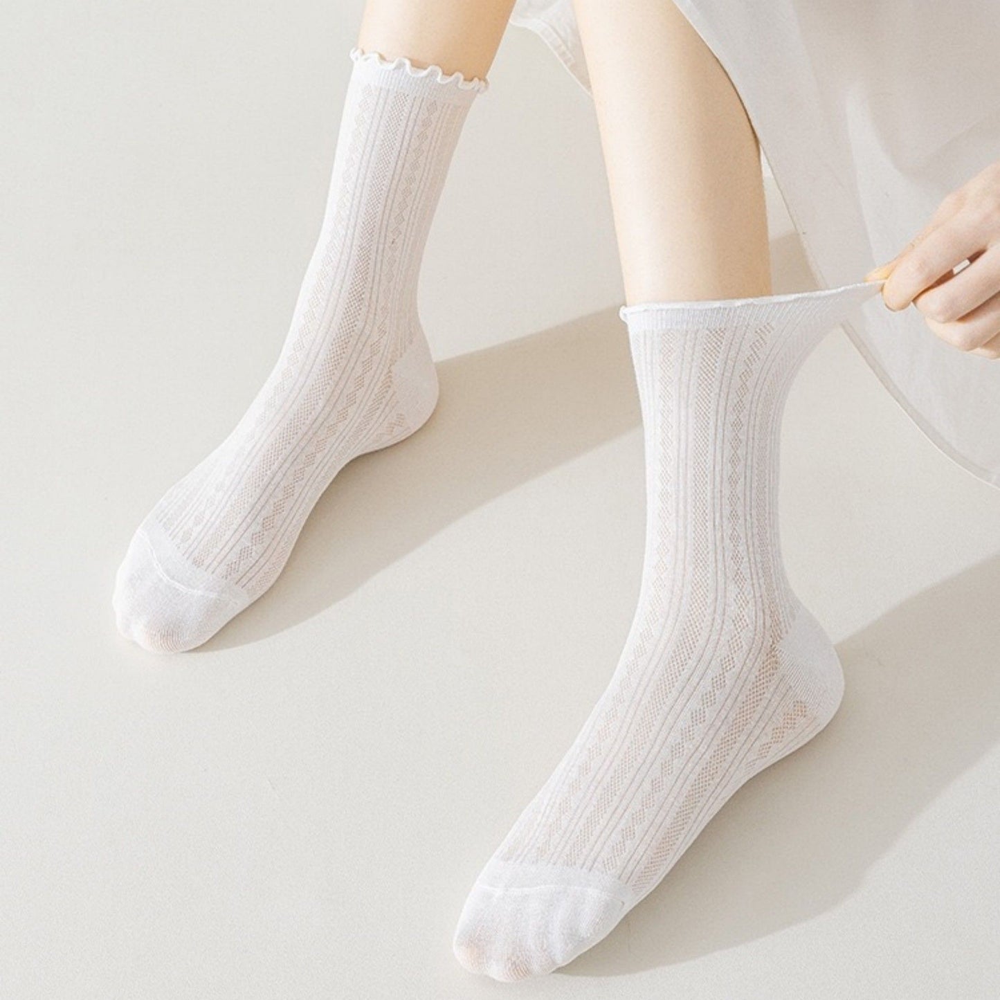 Ribbed Crew Socks with Ruffle Lettuce Trim Soft Stretch Knit Comfortable Everyday 5-Pack