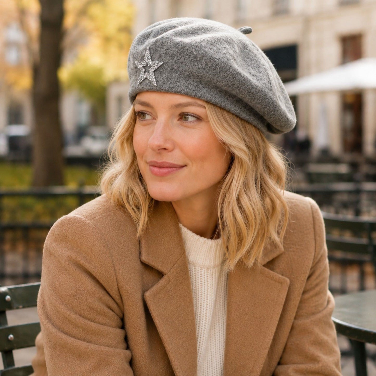 Rhinestone Star Embellished Knit Wool Beret
