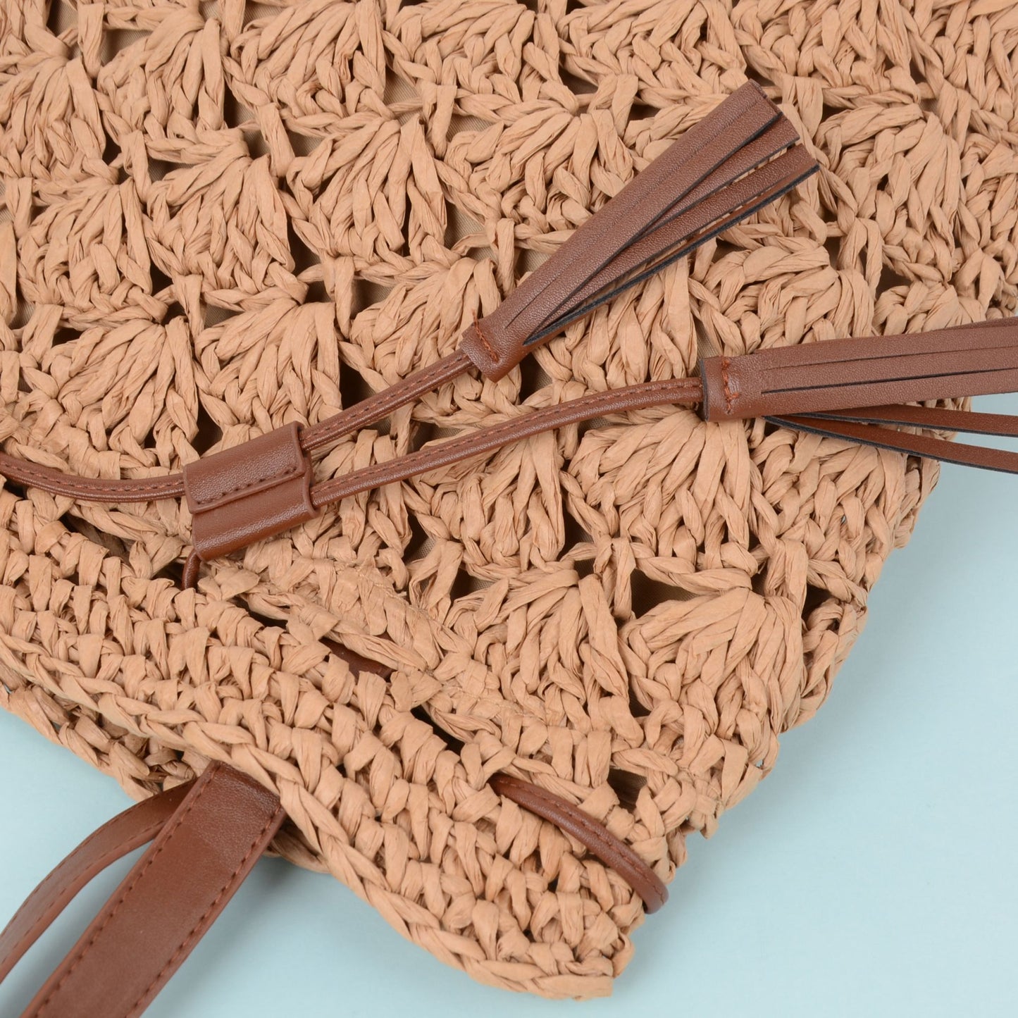 Women's Rustic Straw Shoulder Bag with Leather Accents