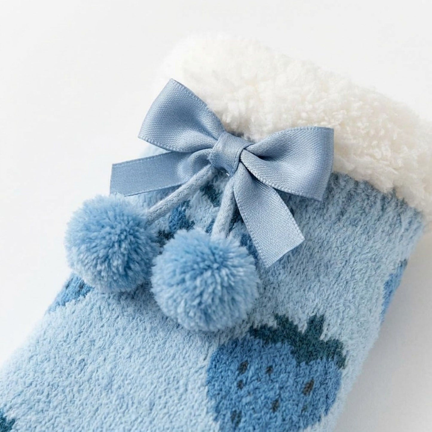 Fuzzy Strawberry Bow Crew Socks  US 5-10.5