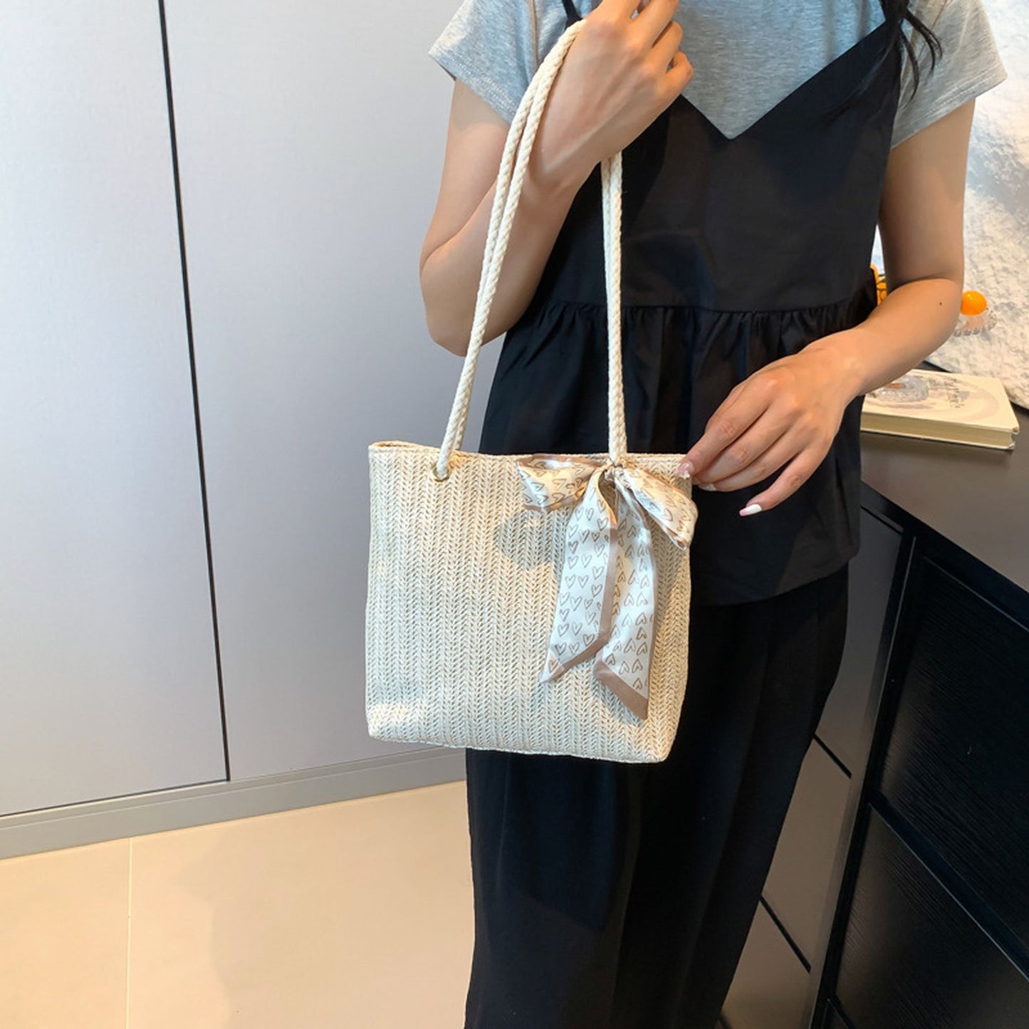 Straw Woven Tote Bag with Bow Accent - Lightweight Summer Shoulder Bag
