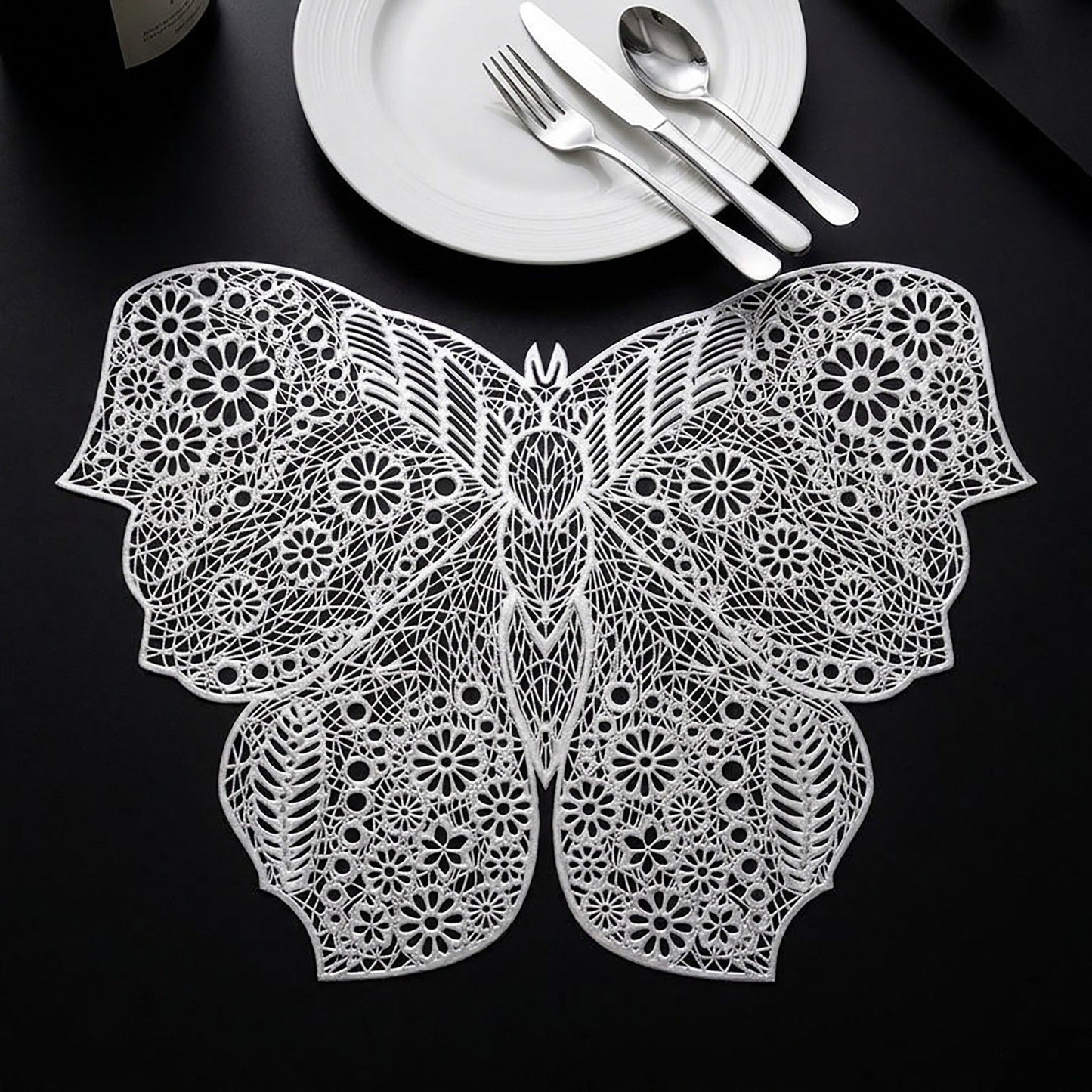 4 Piece Butterfly Placemat Set Decorative PVC Heat Resistant Table Mats for Dining Table