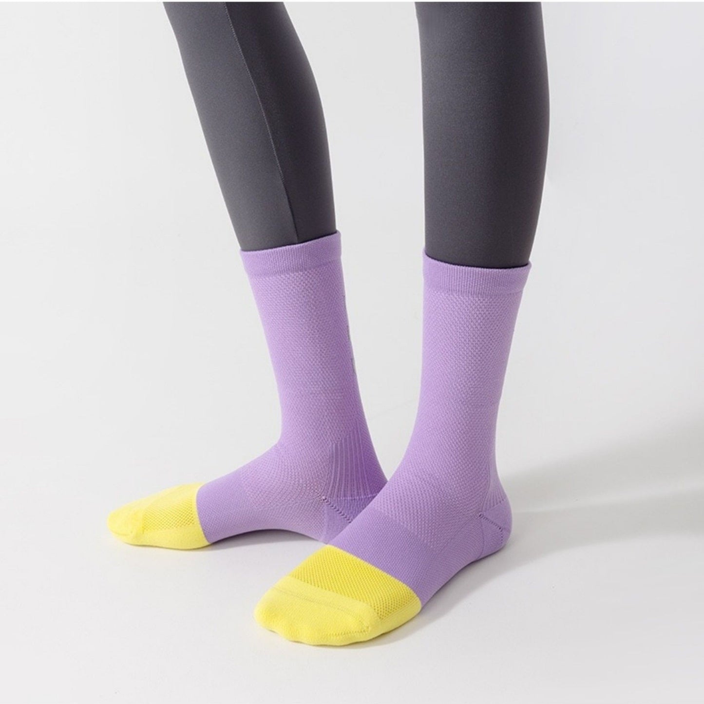 Reflective Compression Sports Socks with Breathable Fabric and Night Visibility Design 2-Pack