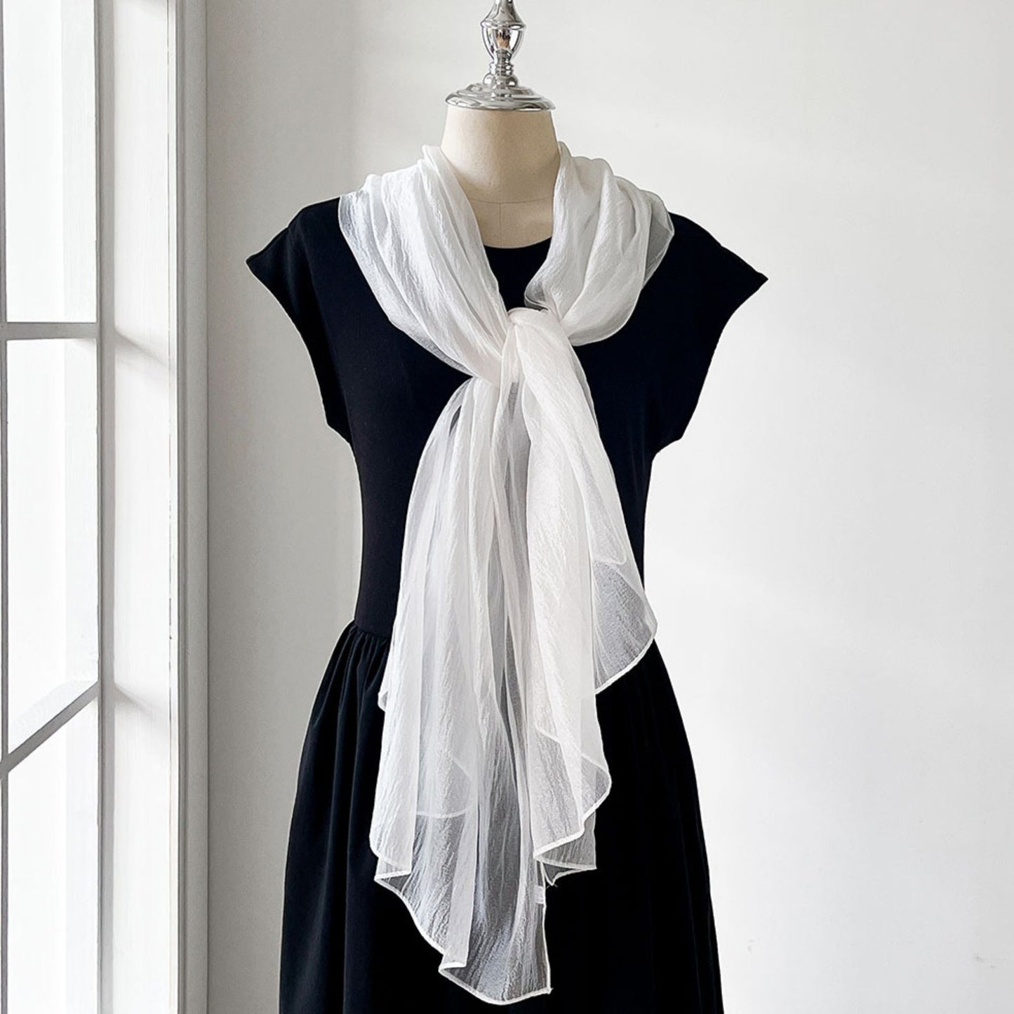 Lightweight Solid Color Fashion Scarf Elegant Long Wrap Shawl 70.5¡Á27.5 Inches