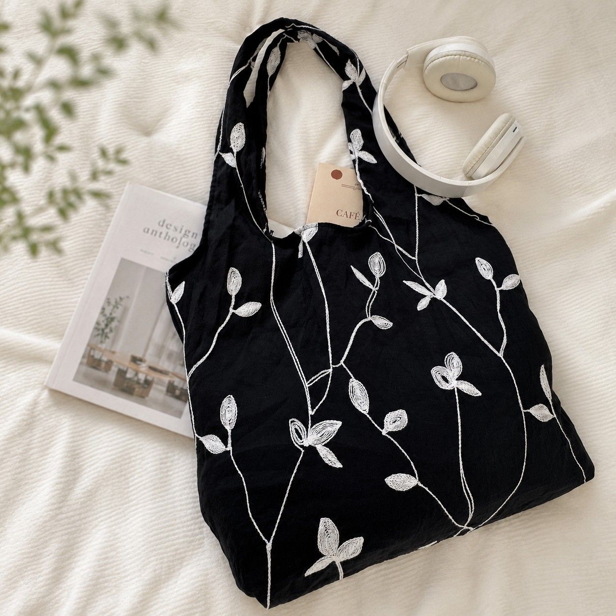 Embroidered Leaf Shoulder Tote Bag Lightweight Foldable Everyday Bag for Women