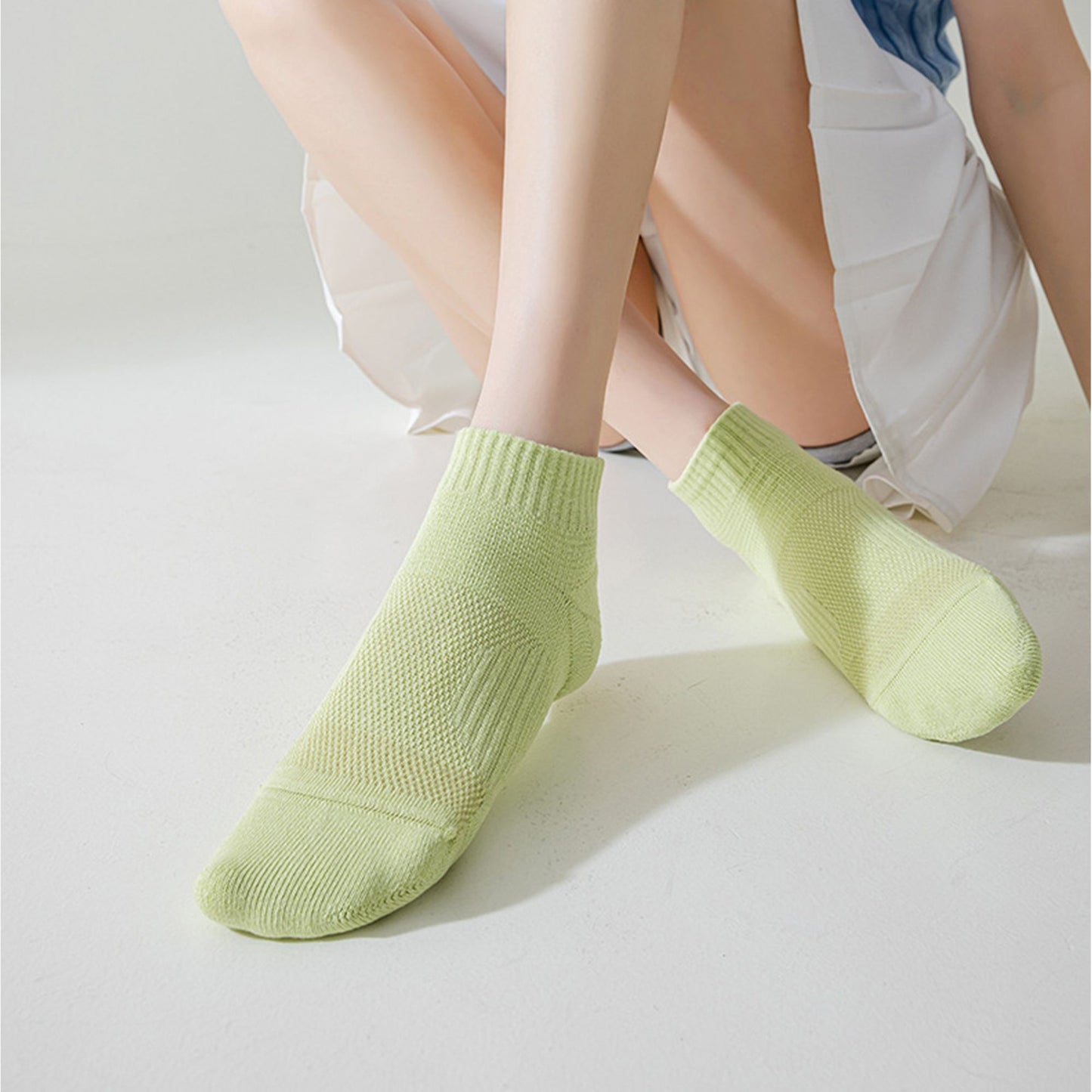 3 Pairs Women's Ankle Athletic Socks Soft Cotton Cushioned Breathable Design with Ribbed Cuffs for Active Casual Wear