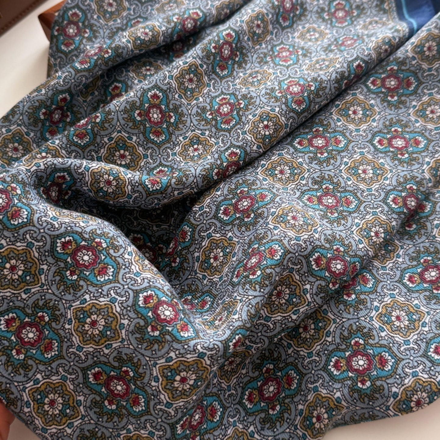 Vintage Floral Print Square Scarf Lightweight Fashion Neck Hair and Handbag Accessory 26.8¡Á26.8 Inches