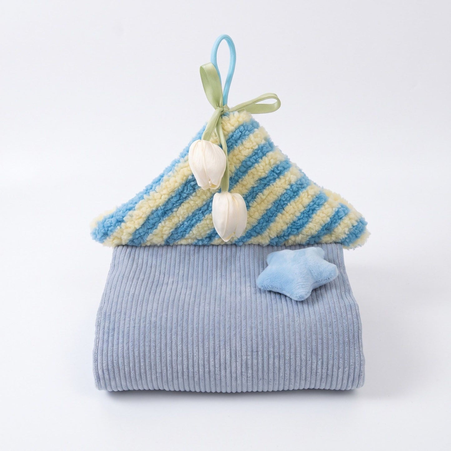 Hanging Tissue Holder House Shape Soft Fabric Tissue Dispenser