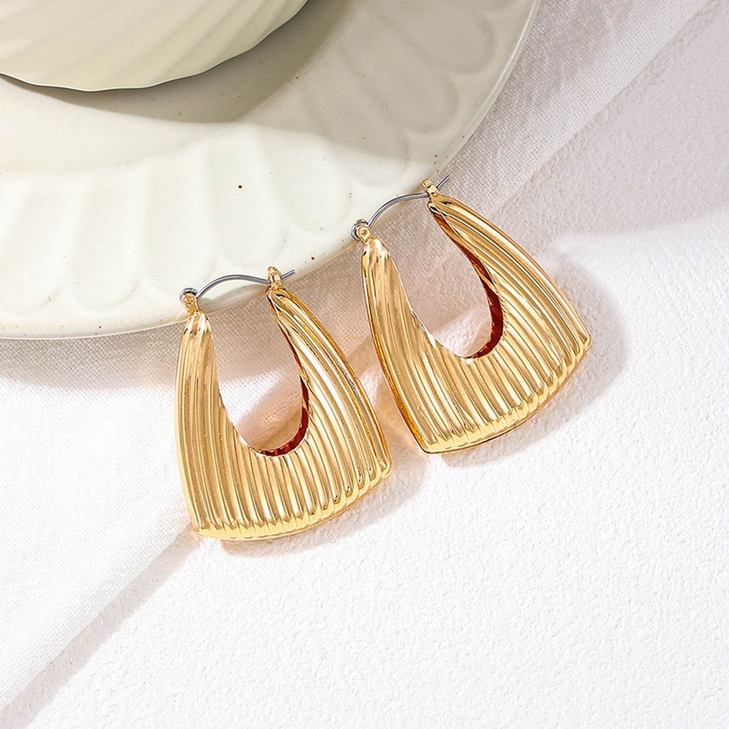 Women's Textured Geometric Hoop Earrings