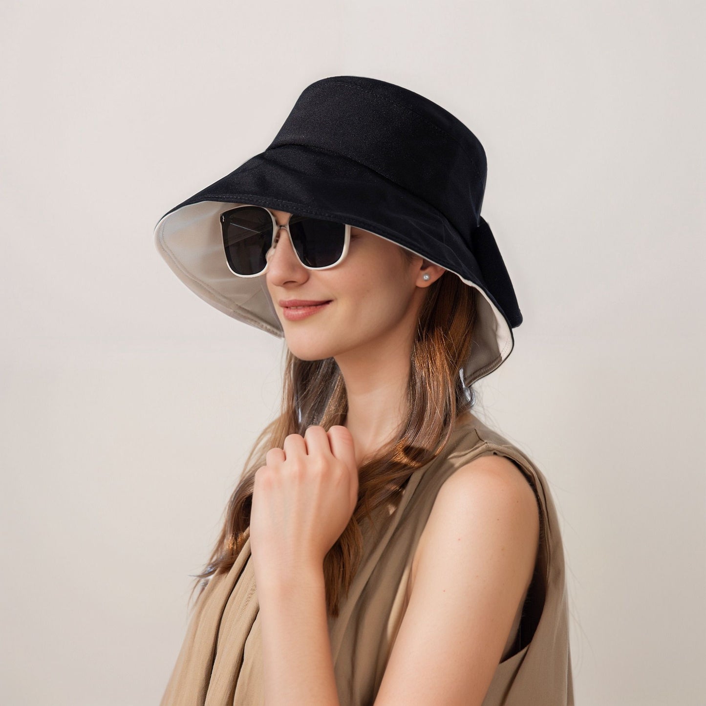Wide Brim Bucket Hat Back Bow Detail for Sun Protection and Stylish Summer Looks