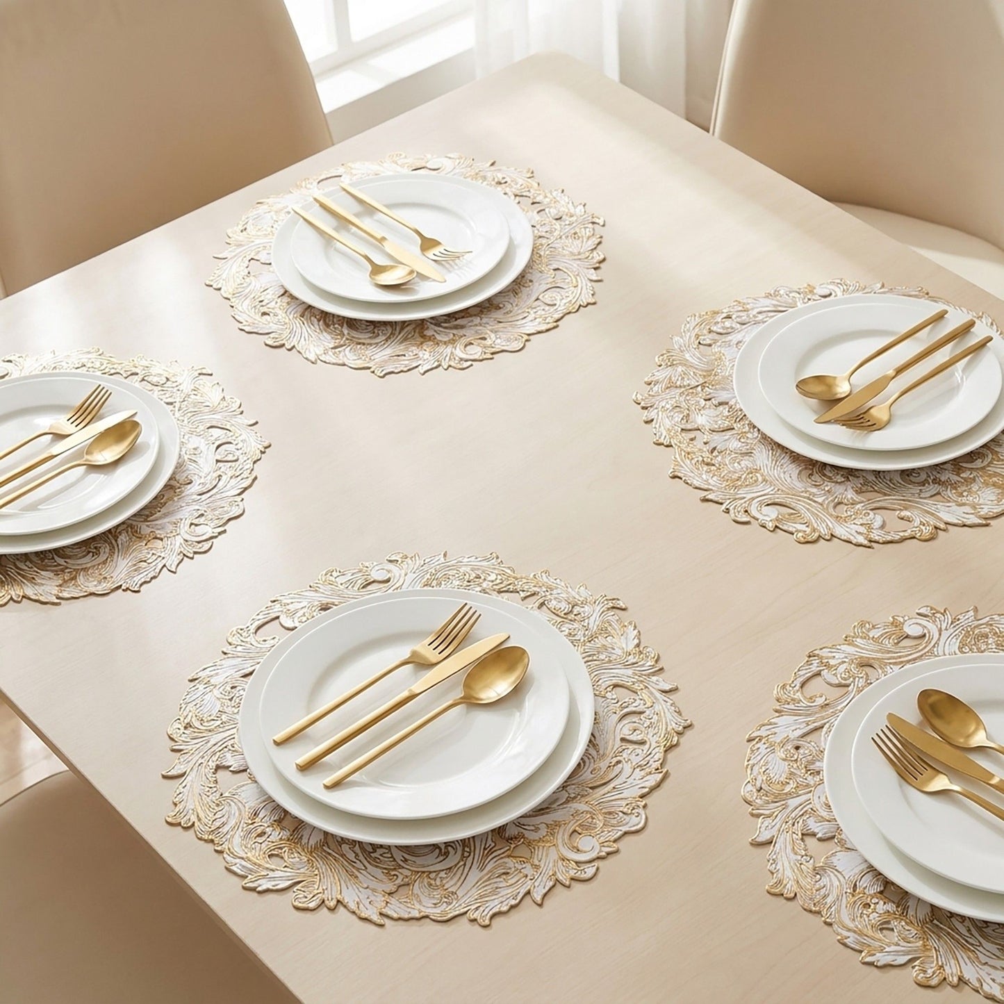 4 Piece Round Lace Placemat Set Metallic PVC Decorative Heat Resistant Table Mats