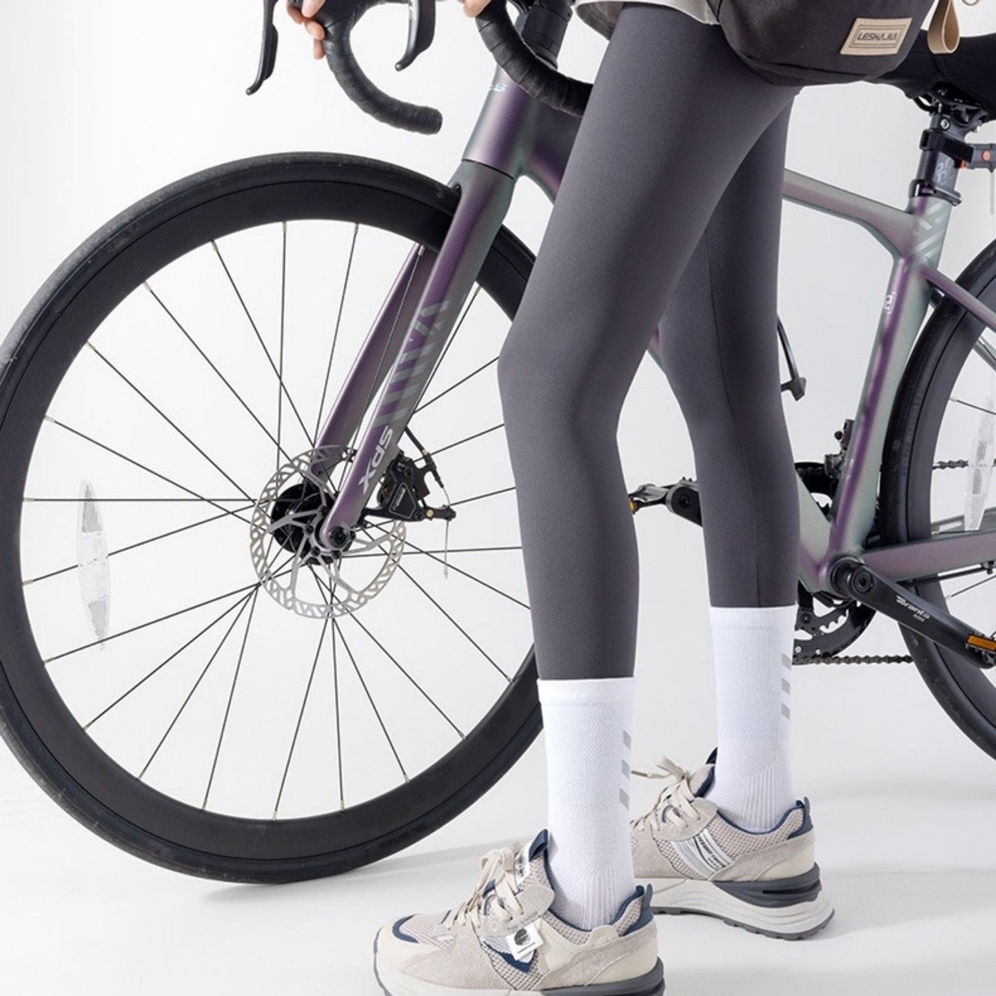 Reflective Compression Sports Socks with Breathable Fabric and Night Visibility Design 2-Pack