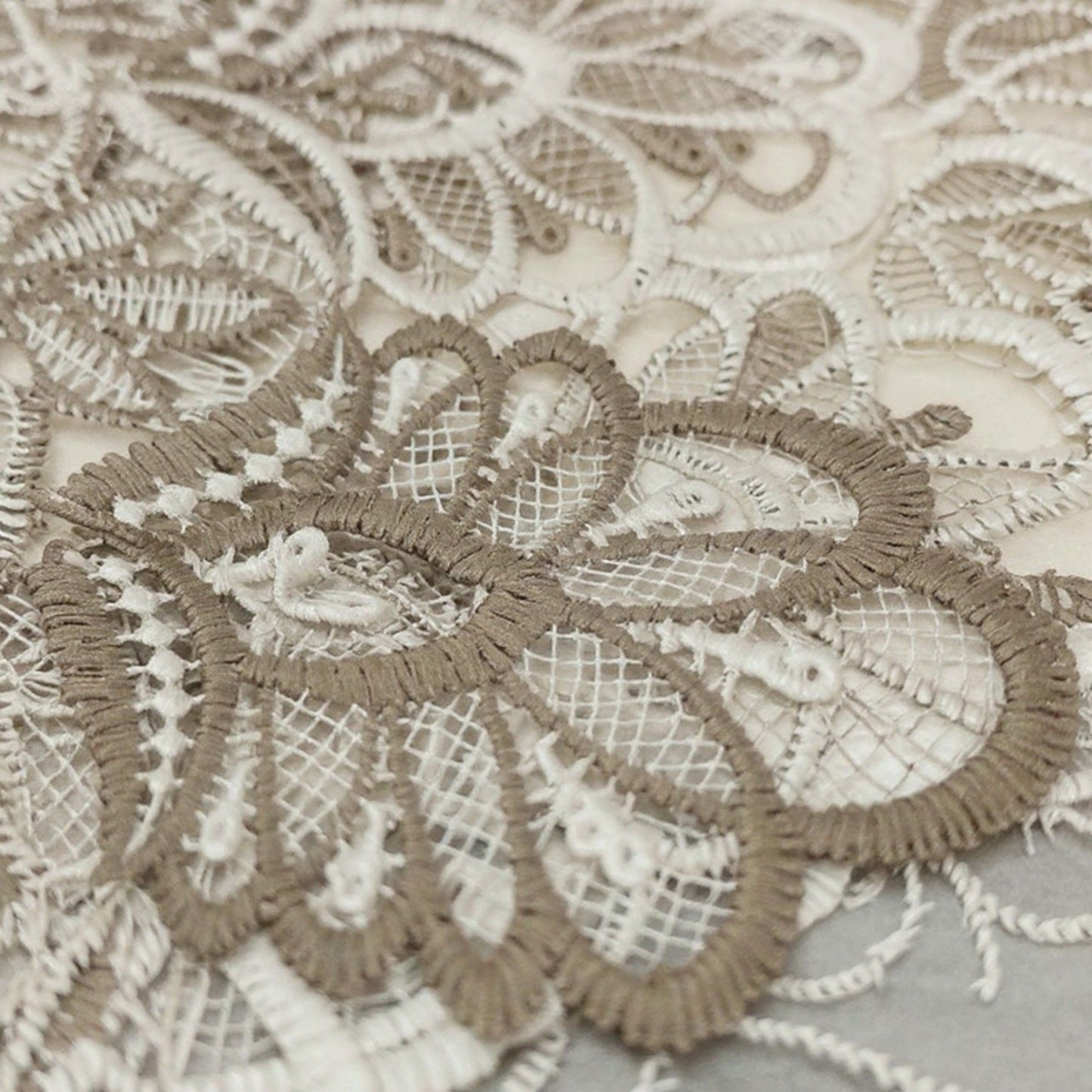 Embroidered Lace Table Runner with Floral Detailing and Scalloped Edges 33.5x33.5 in