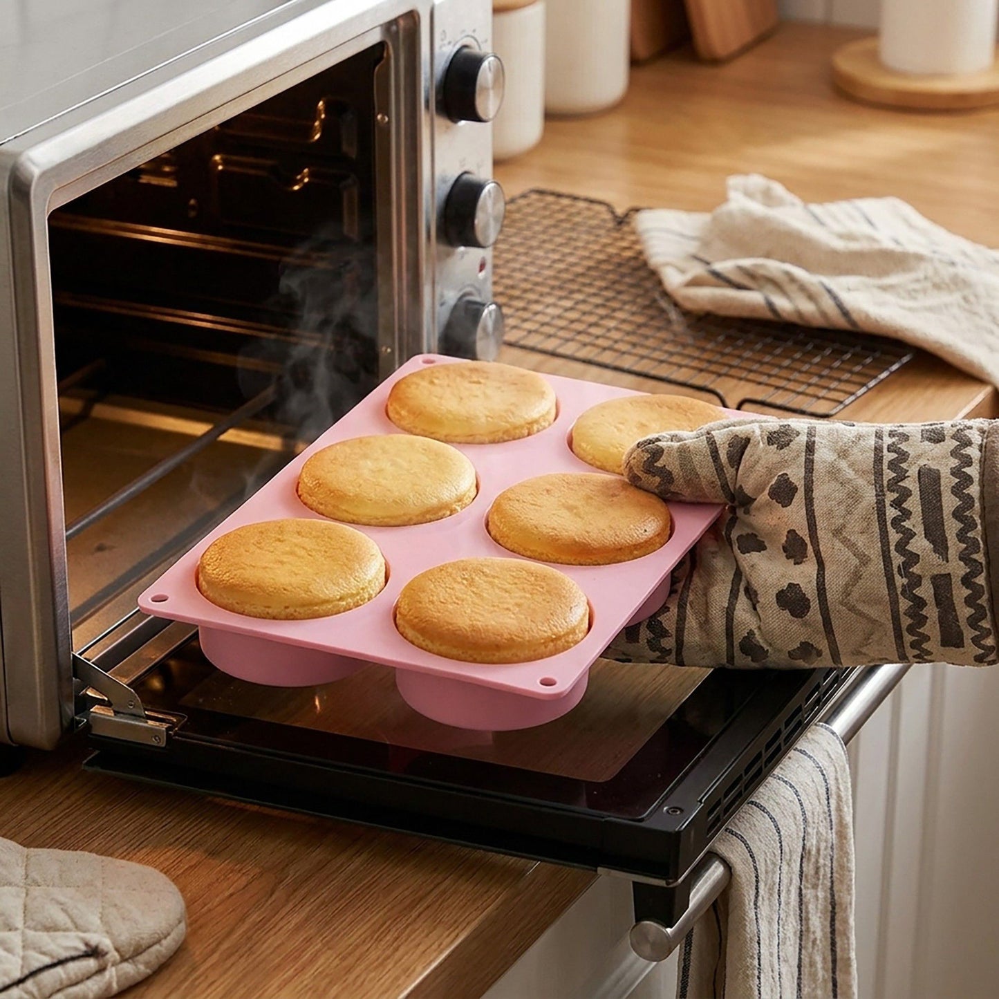 Silicone Muffin Baking Mold with 6 Round Cup Cavities