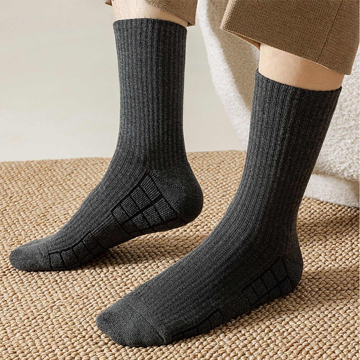 6pk Men's Crew Socks with Non - Slip Sole