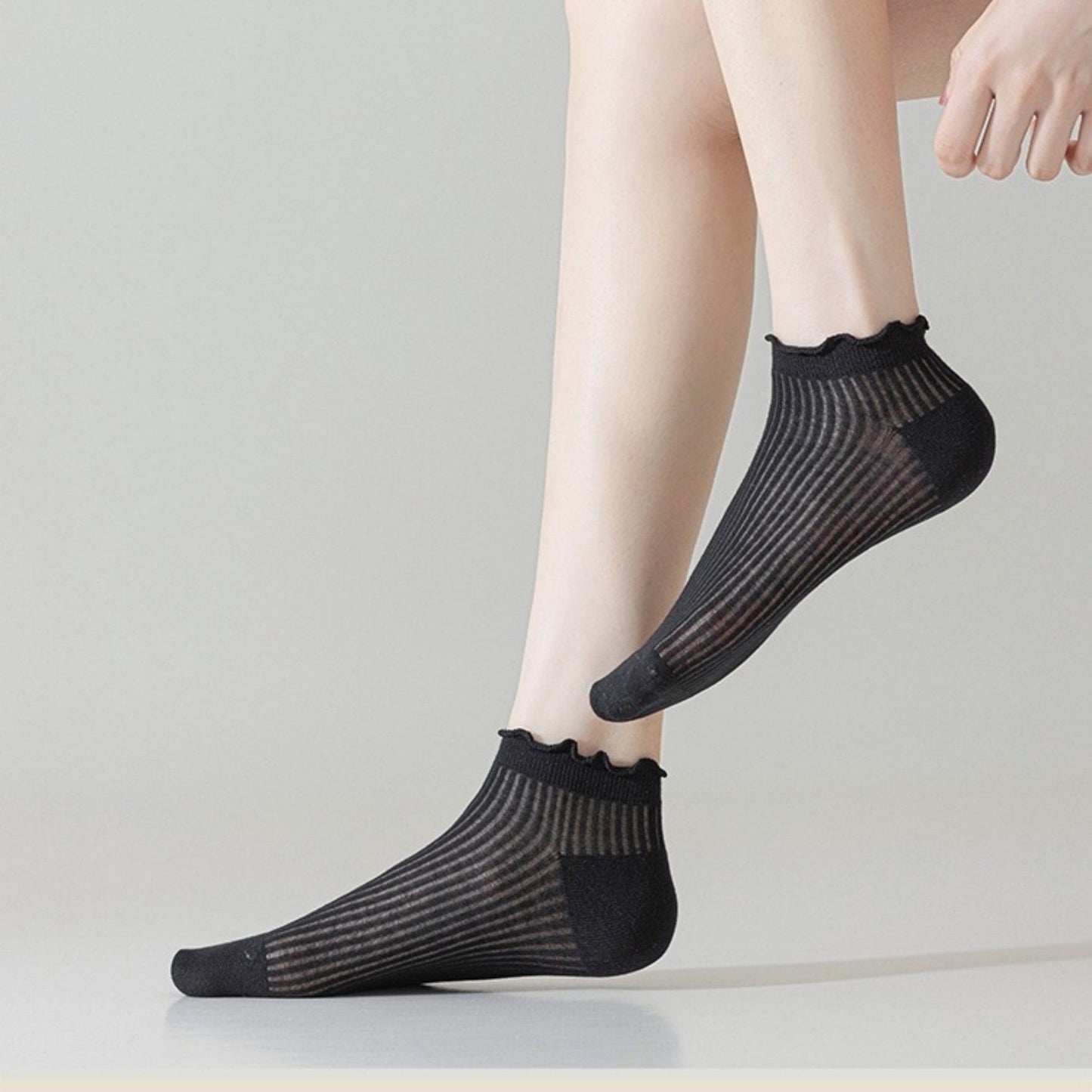 Ribbed Ankle Socks with Ruffle Lettuce Trim Cuff Soft Breathable Knit 3-Pack