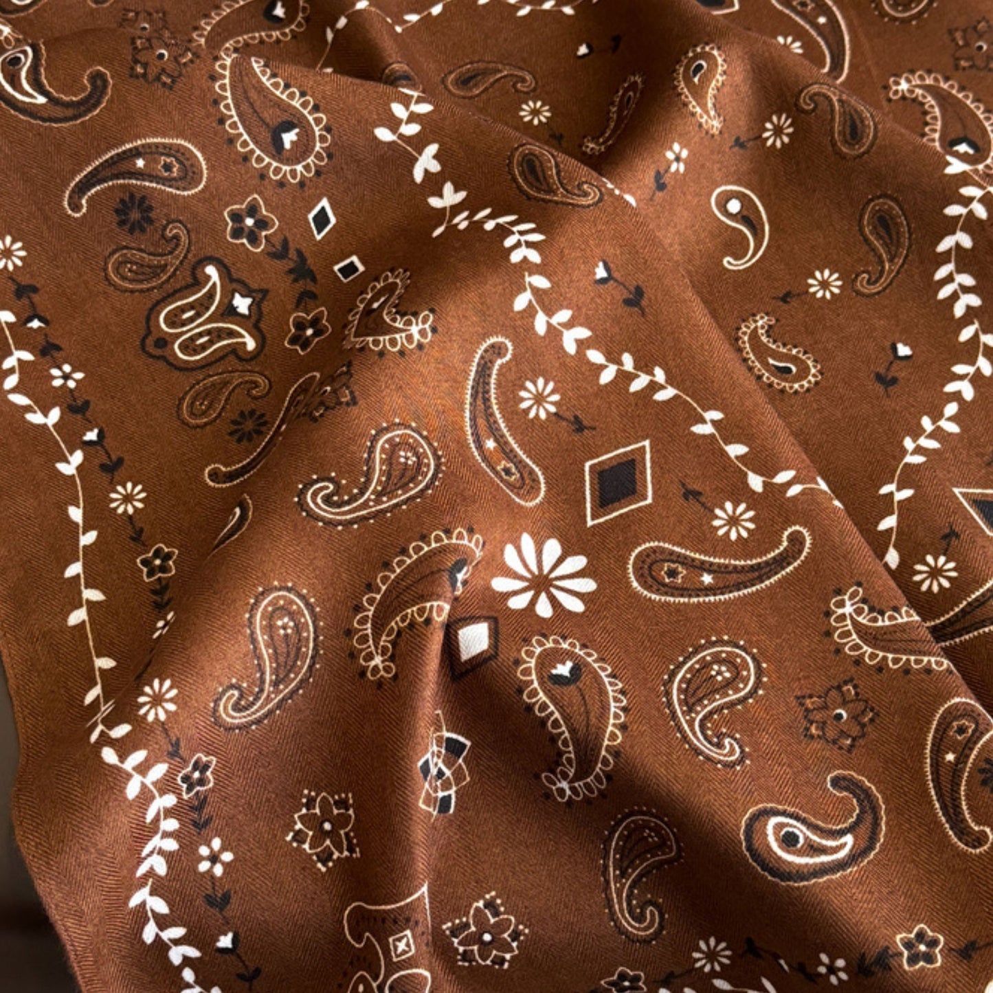 Paisley Print Square Scarf Lightweight Neck Hair and Handbag Fashion Accessory 26.8¡Á26.8 Inches