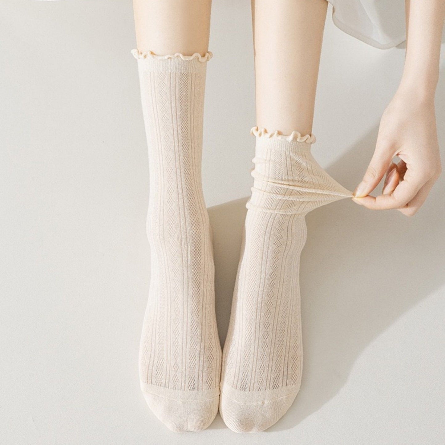 Ribbed Crew Socks with Ruffle Lettuce Trim Soft Stretch Knit Comfortable Everyday 5-Pack