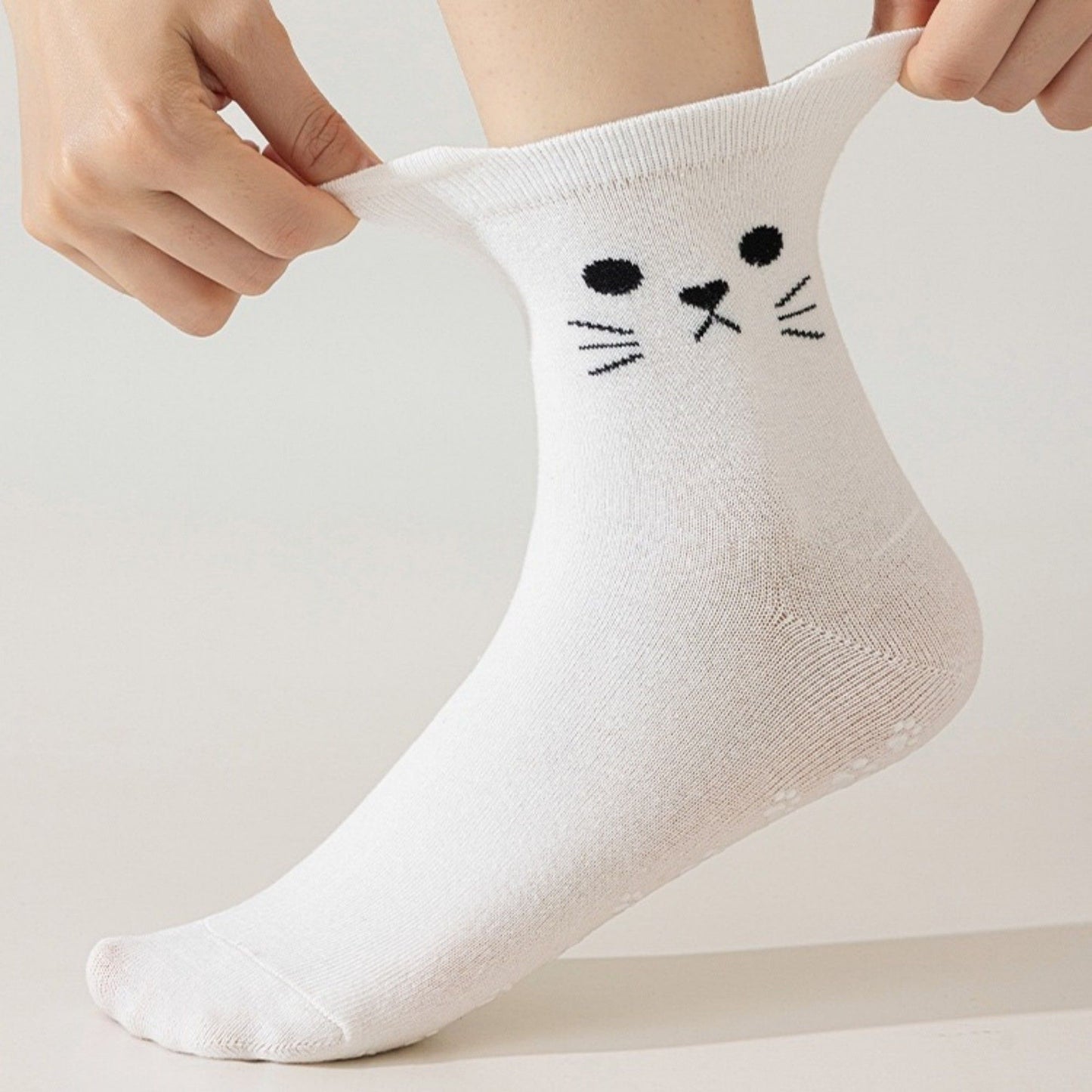 Cat Face Grip Socks with Paw Print Anti-Slip Sole Soft Knit Ankle Socks for Home or Yoga 3-Pack