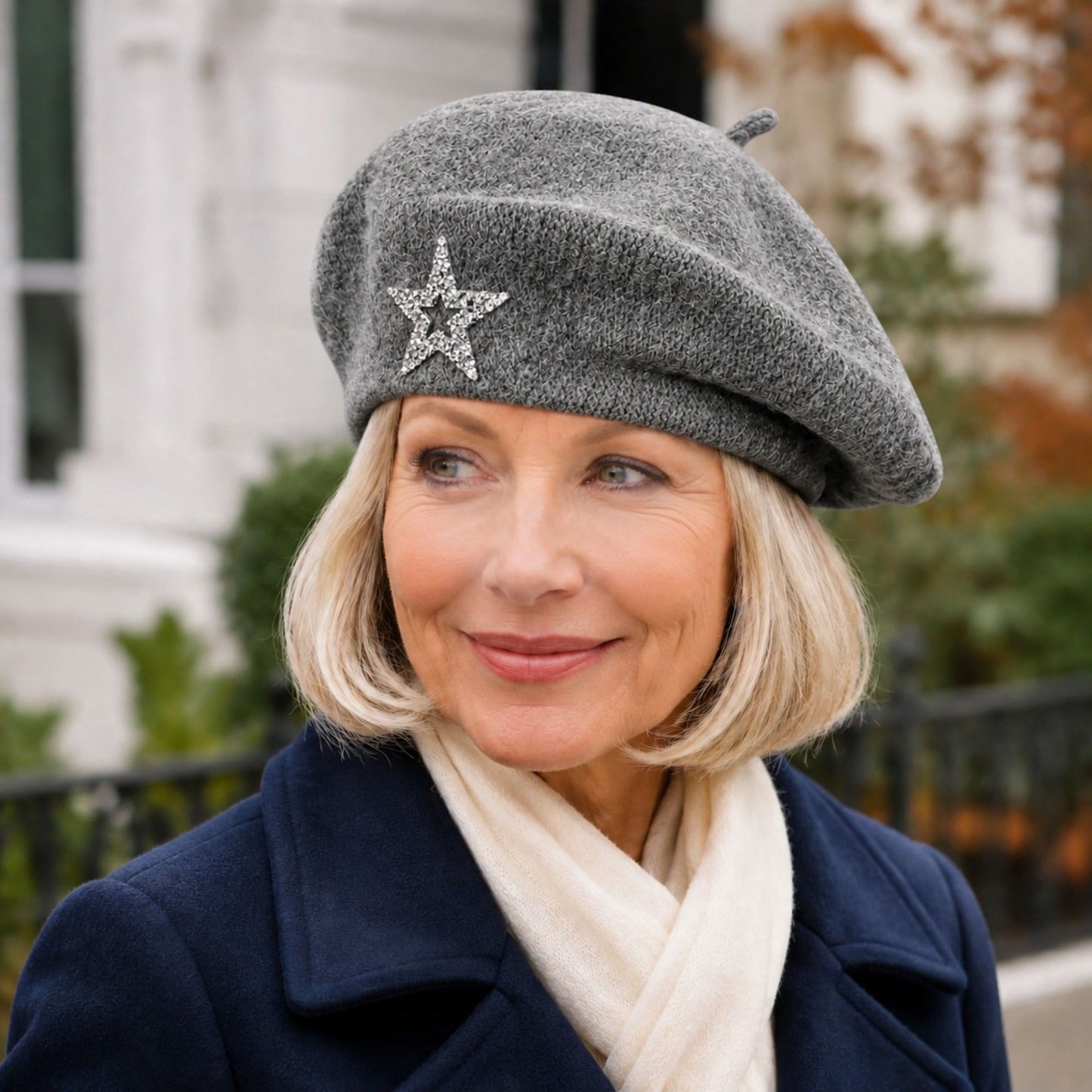 Rhinestone Star Embellished Knit Wool Beret