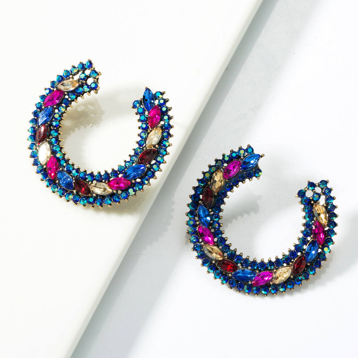 C-Shaped Crystals Earring Stud